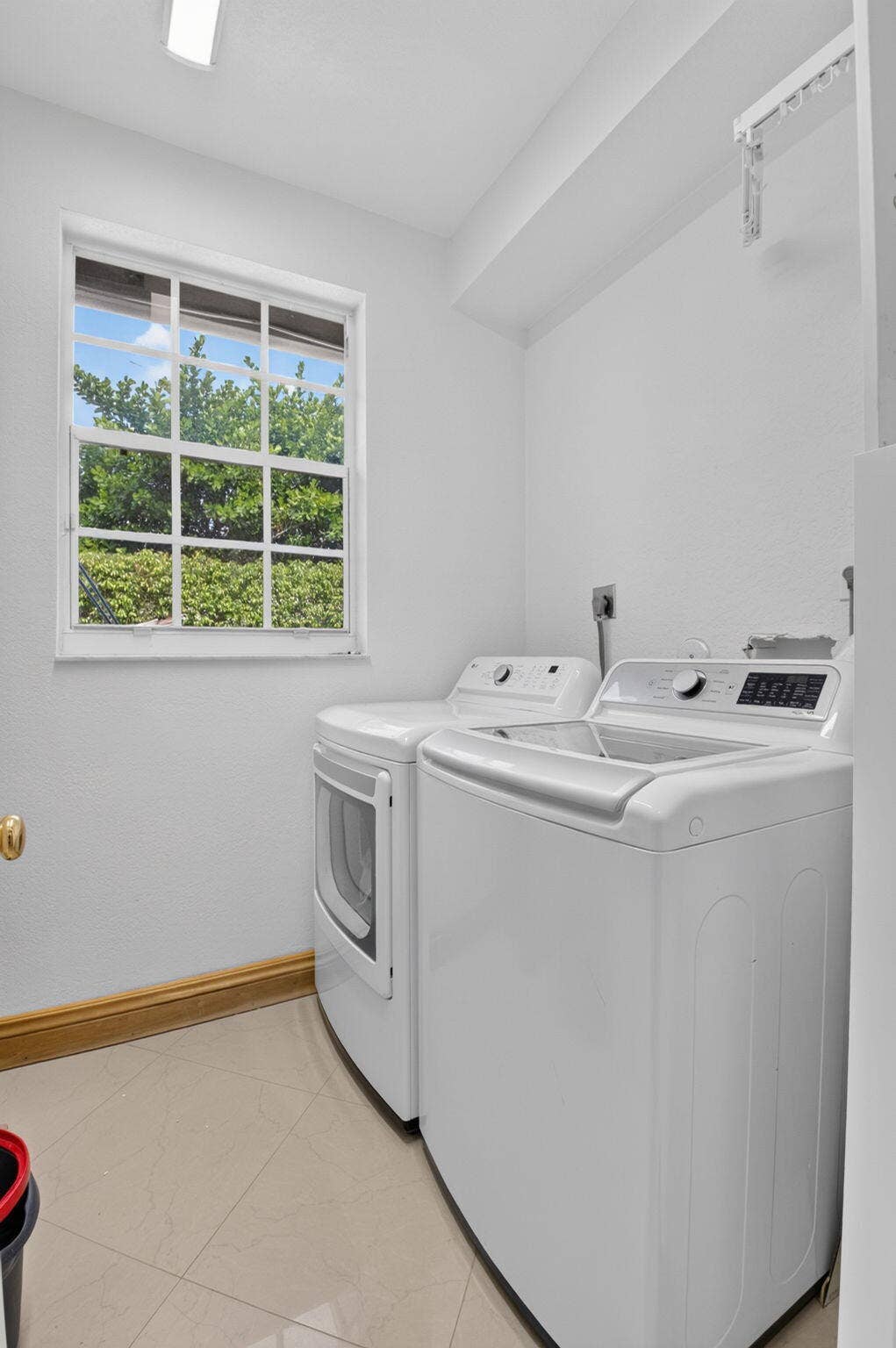 1590 SW 4TH Circle, Boca Raton, FL 33486 59-web-or-mls-DSC_2651