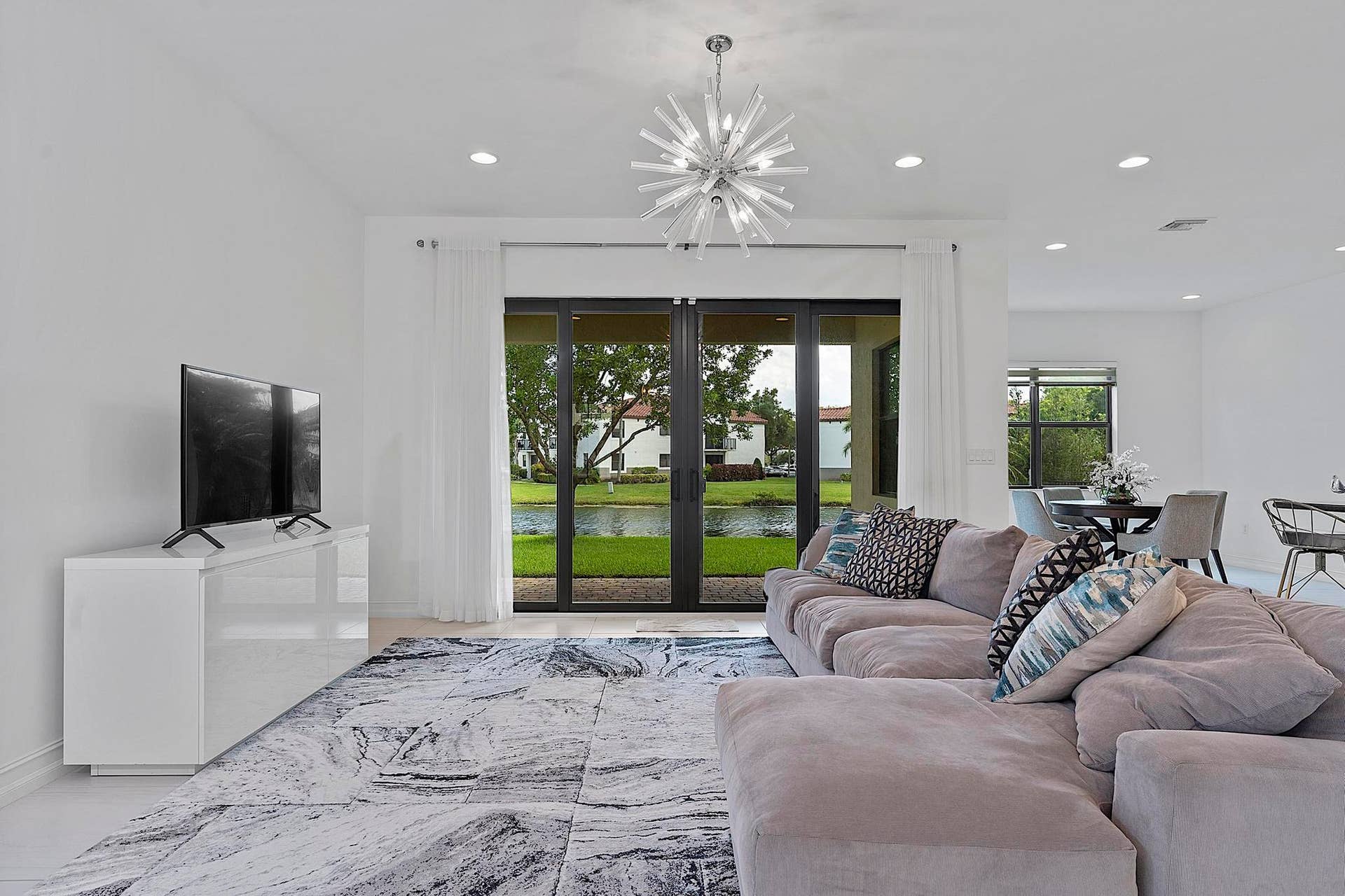 11824 SW 13th Court, Pembroke Pines, FL 33025 11824 SW 13 Ct Pembroke Pines, Fl 32025