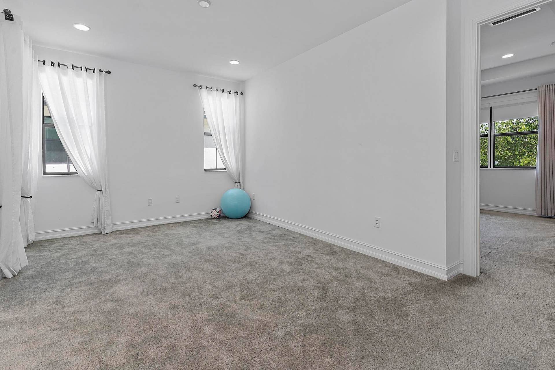 11824 SW 13th Court, Pembroke Pines, FL 33025 11824 SW 13 Ct Pembroke Pines, Fl 32025