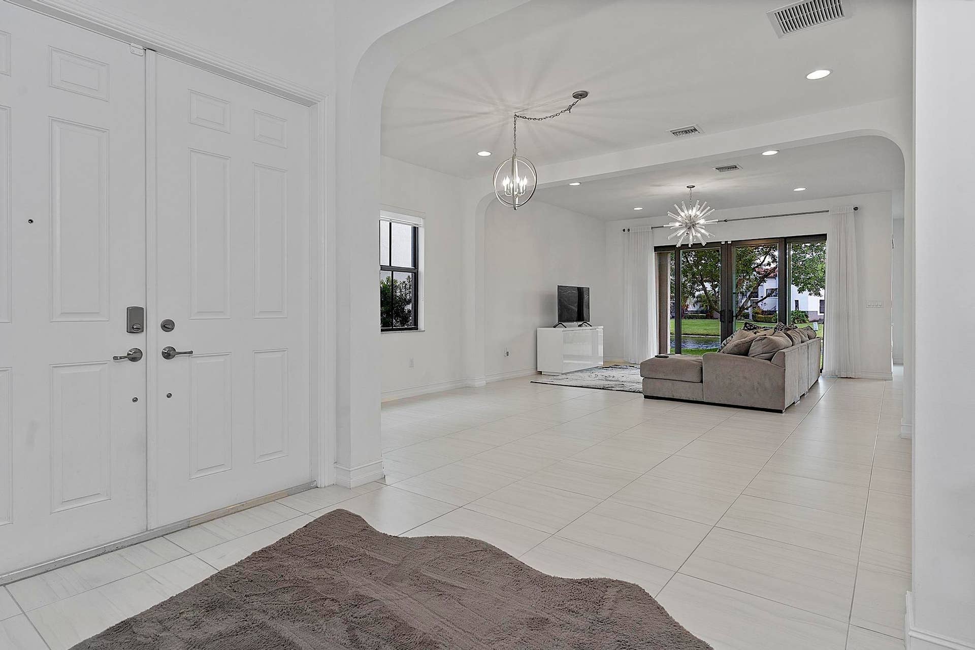 11824 SW 13th Court, Pembroke Pines, FL 33025 11824 SW 13 Ct Pembroke Pines, Fl 32025