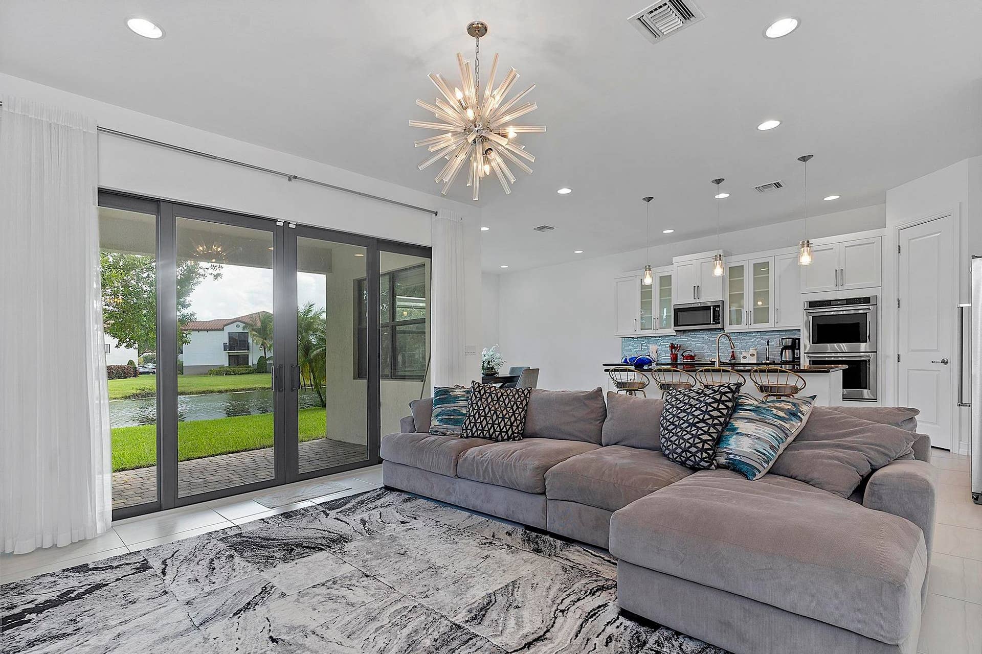 11824 SW 13th Court, Pembroke Pines, FL 33025 11824 SW 13 Ct Pembroke Pines, Fl 32025
