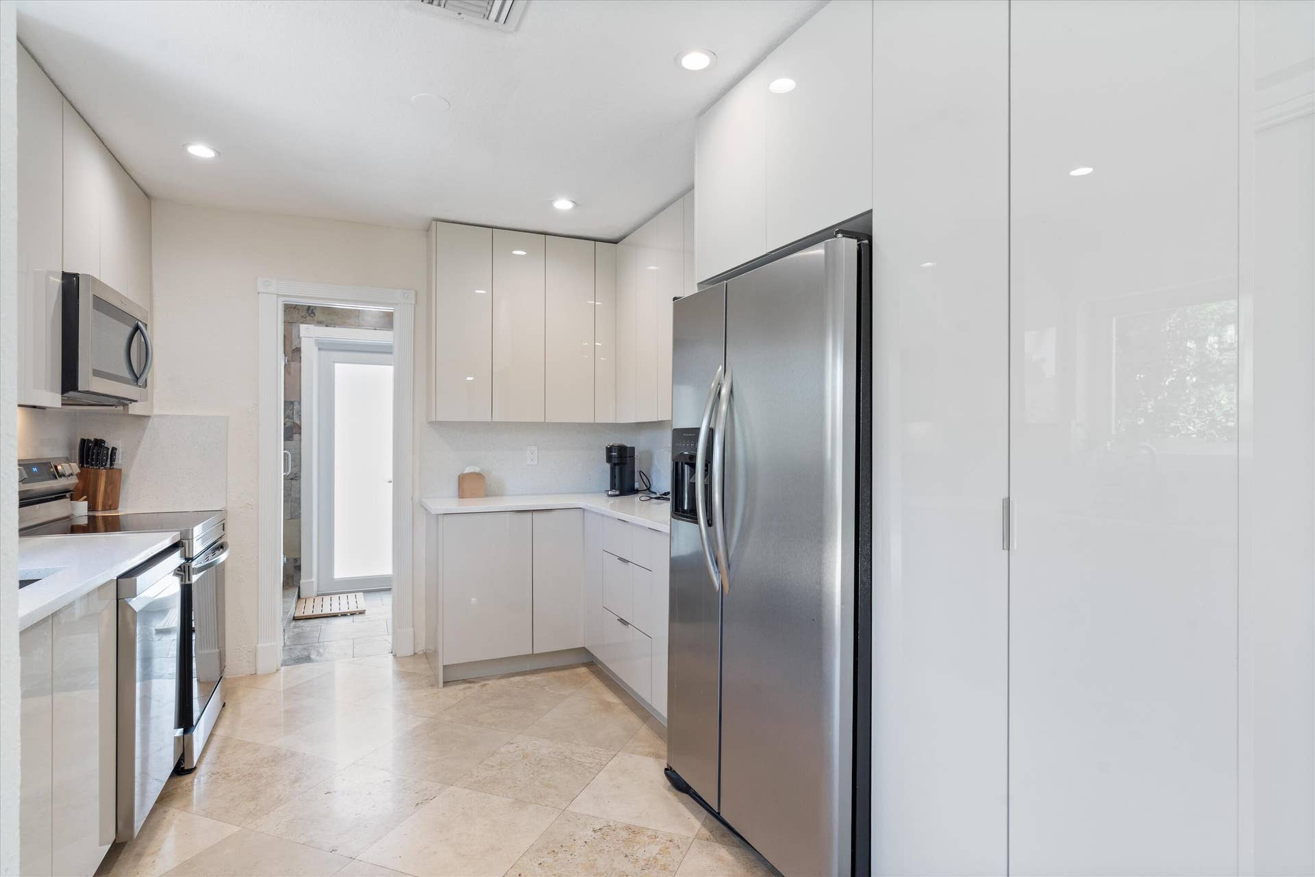 2740 NE 25th Place, Fort Lauderdale, FL 33305 09-2740 NE 25th Place Ft. Lauderdale, FL