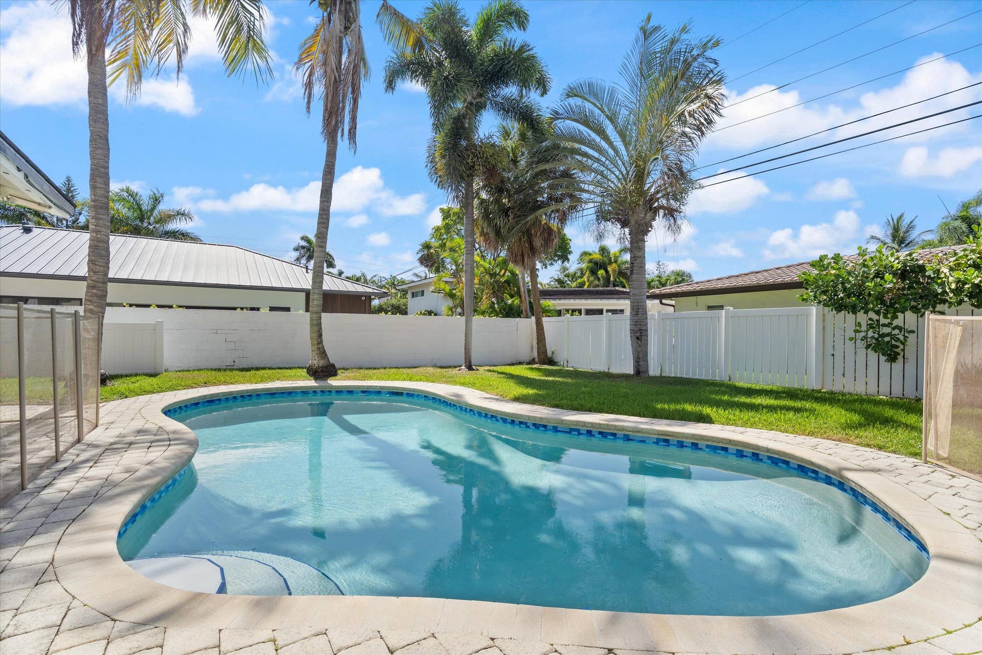2740 NE 25th Place, Fort Lauderdale, FL 33305 24-2740 NE 25th Place Ft. Lauderdale, FL