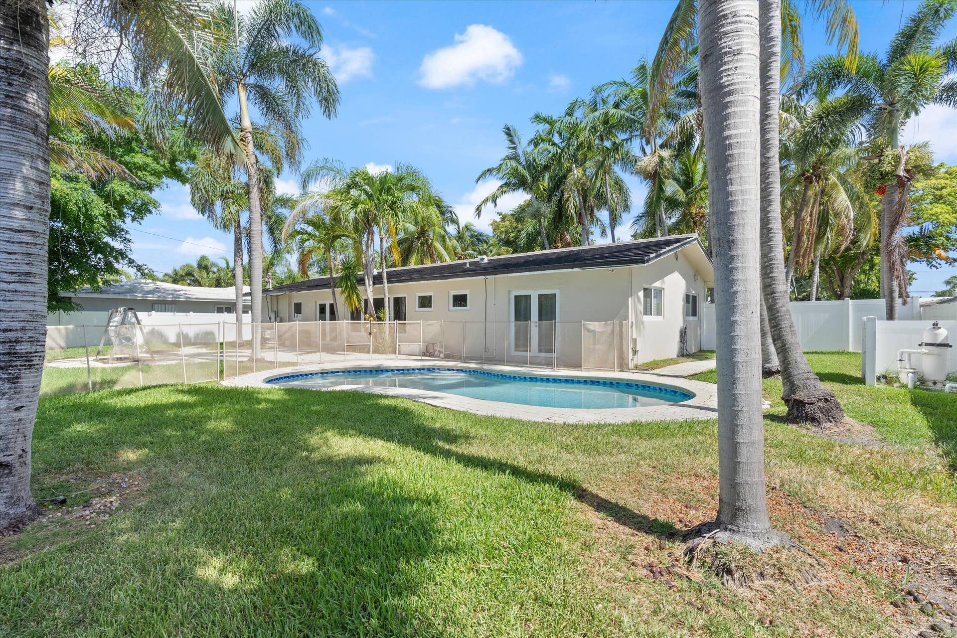 2740 NE 25th Place, Fort Lauderdale, FL 33305 25-2740 NE 25th Place Ft. Lauderdale, FL