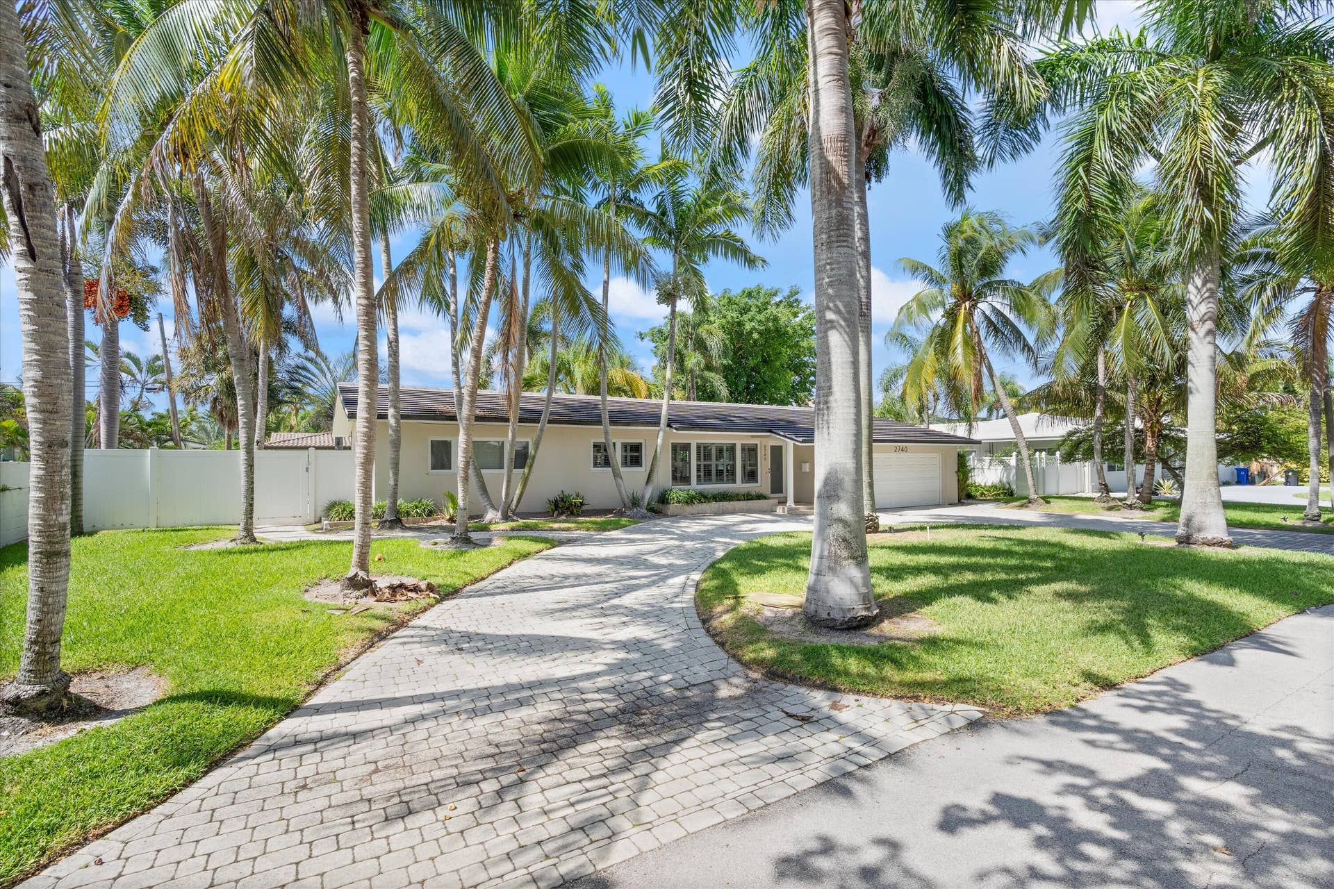 2740 NE 25th Place, Fort Lauderdale, FL 33305 03-2740 NE 25th Place Ft. Lauderdale, FL