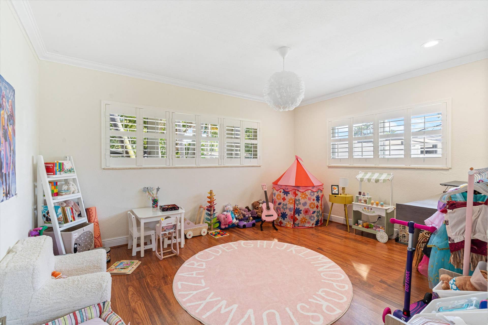 2740 NE 25th Place, Fort Lauderdale, FL 33305 22-2740 NE 25th Place Ft. Lauderdale, FL