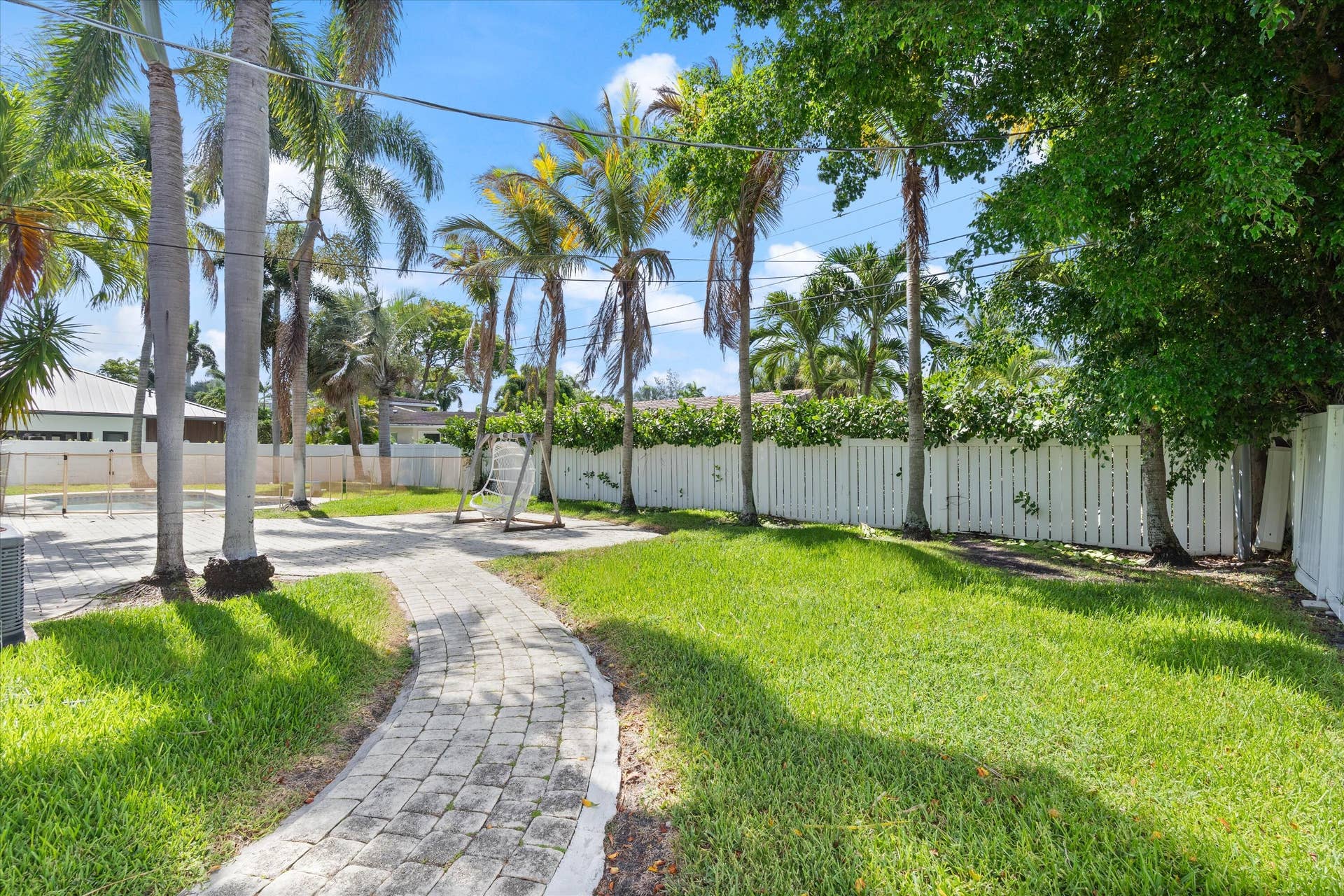 2740 NE 25th Place, Fort Lauderdale, FL 33305 23-2740 NE 25th Place Ft. Lauderdale, FL