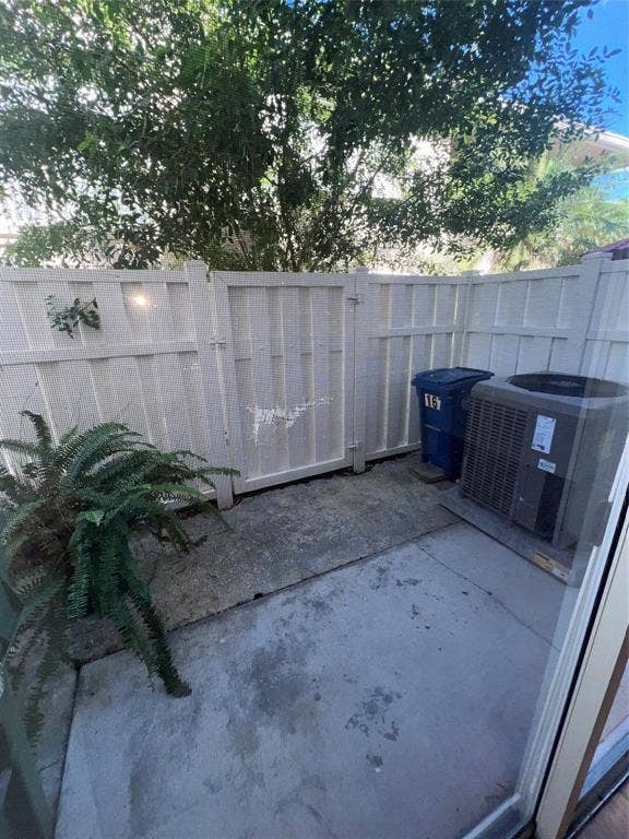 167 RIVIERA Circle, Weston, Weston, FL 33326 GetMedia.ashx-51