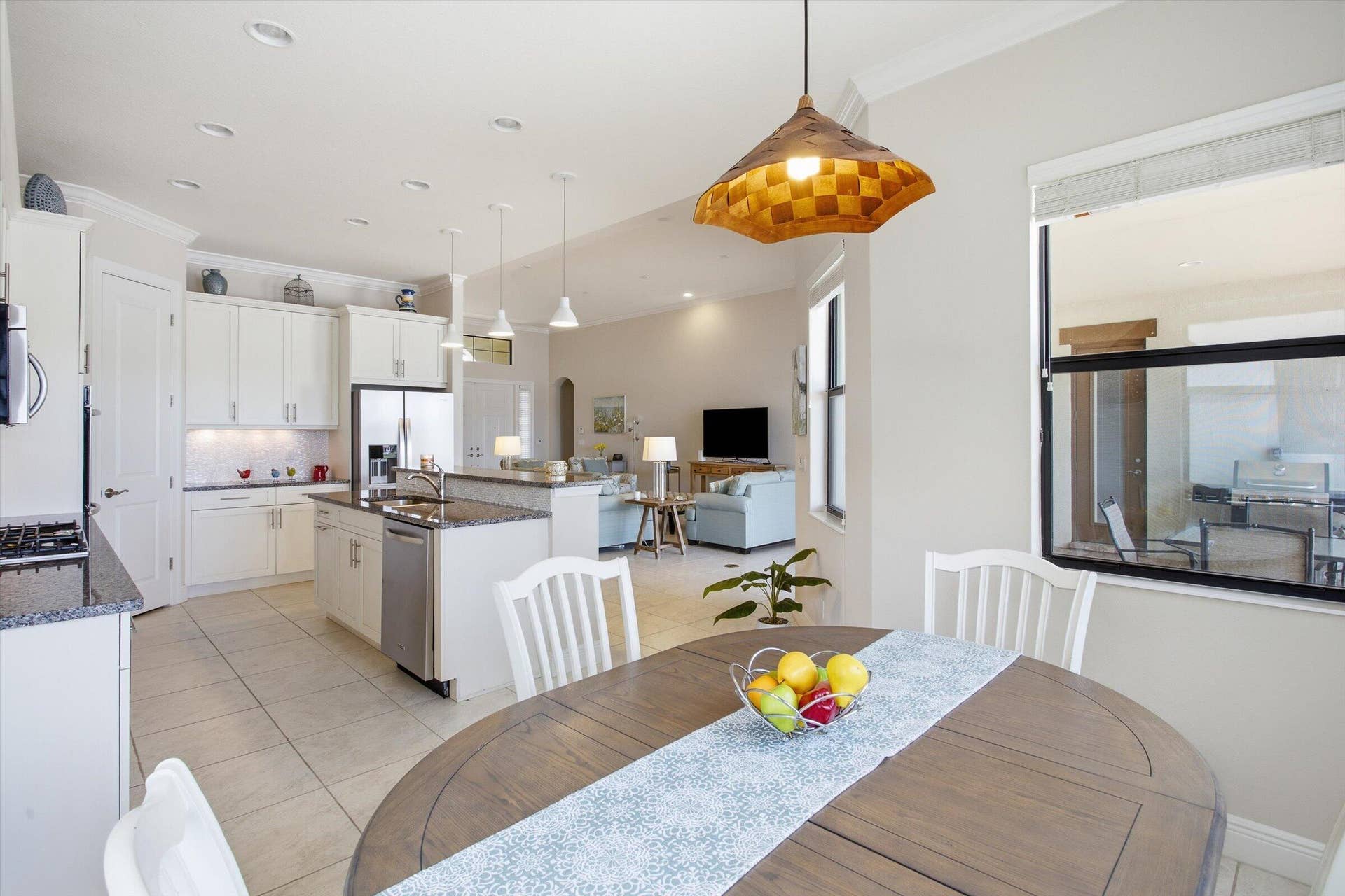 11513 NW 81st Place, Parkland, FL 33076 Breakfast area