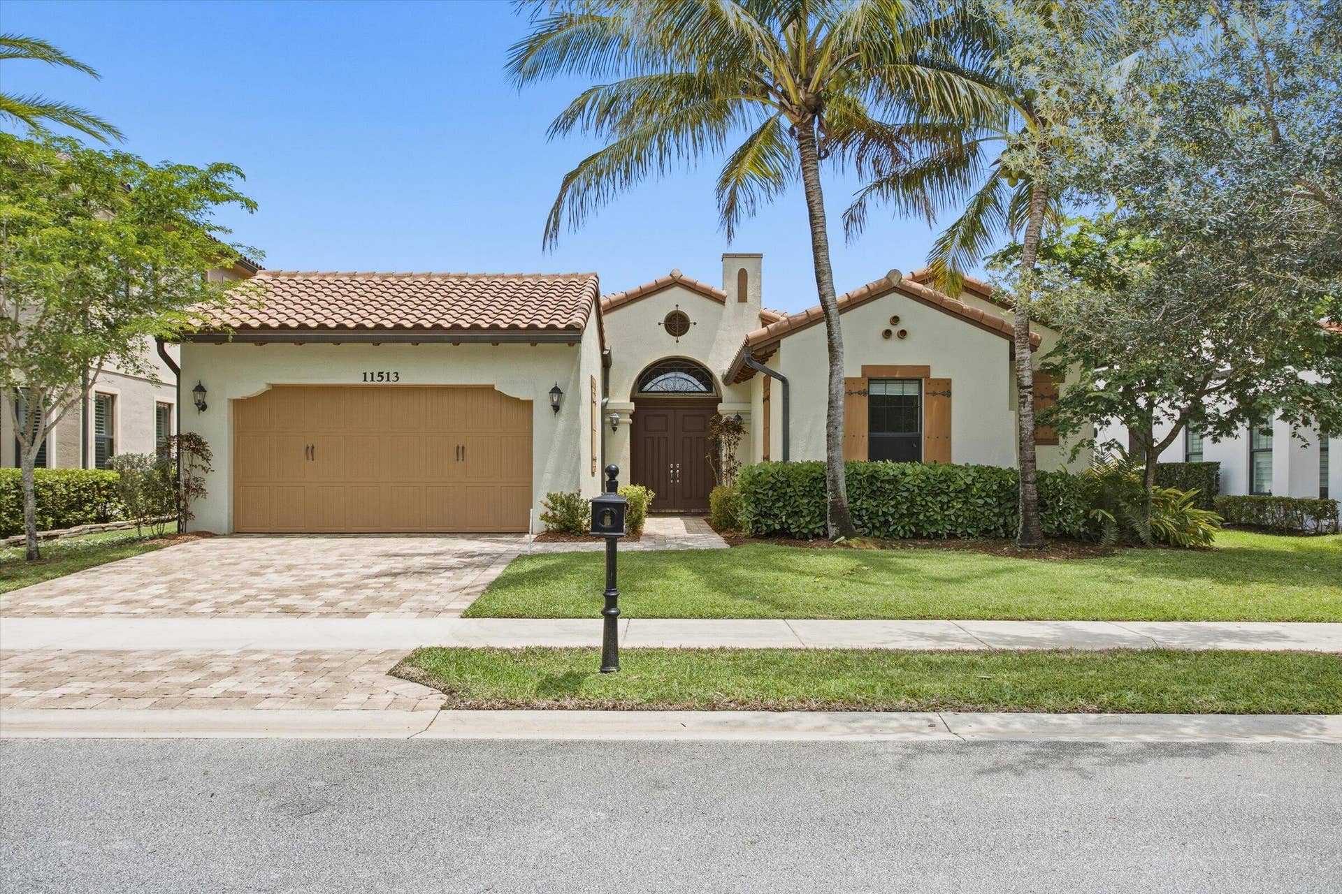 11513 NW 81st Place, Parkland, FL 33076 Front of house