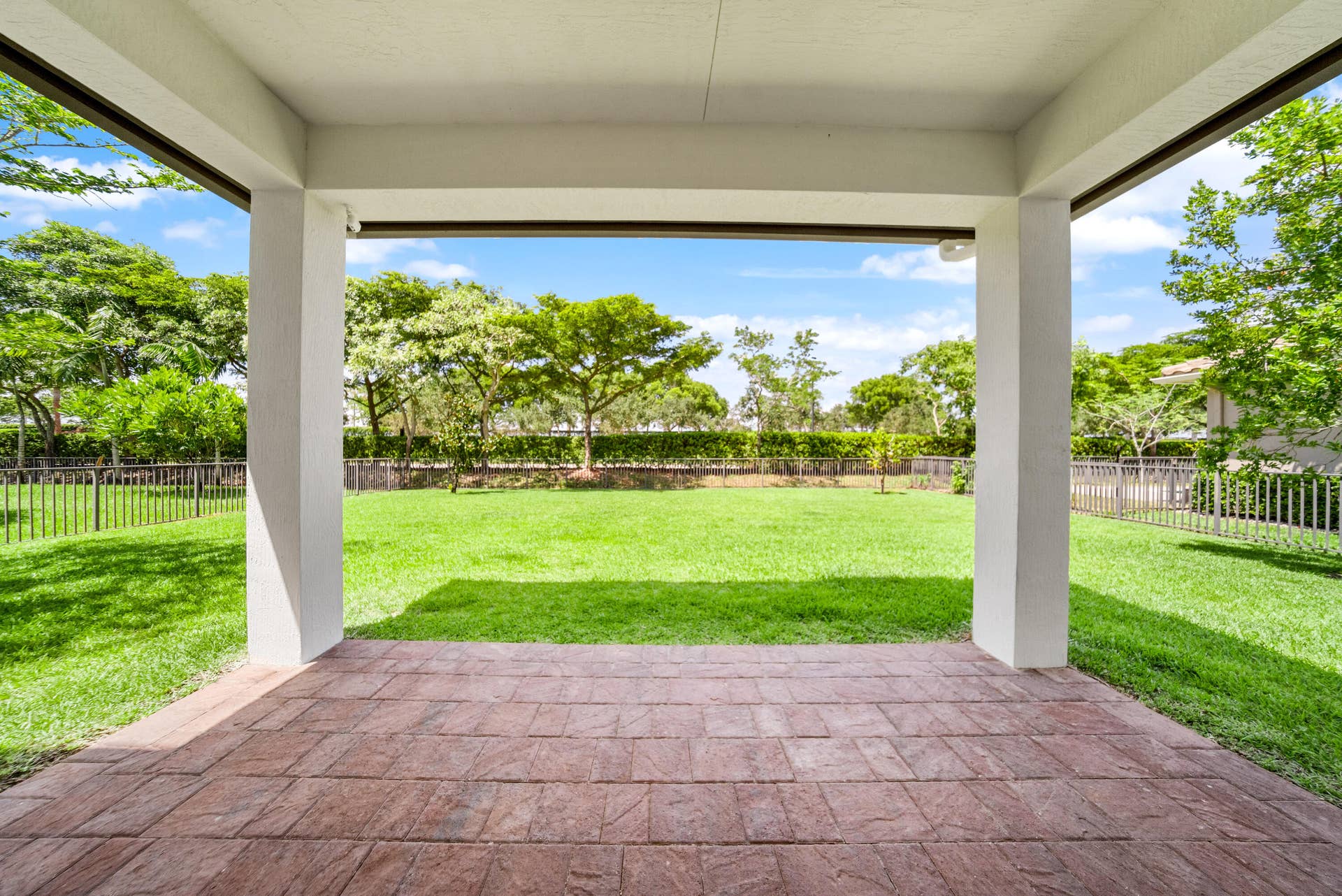 10111 EDGEWATER Court, Parkland, FL 33076 A7_01301