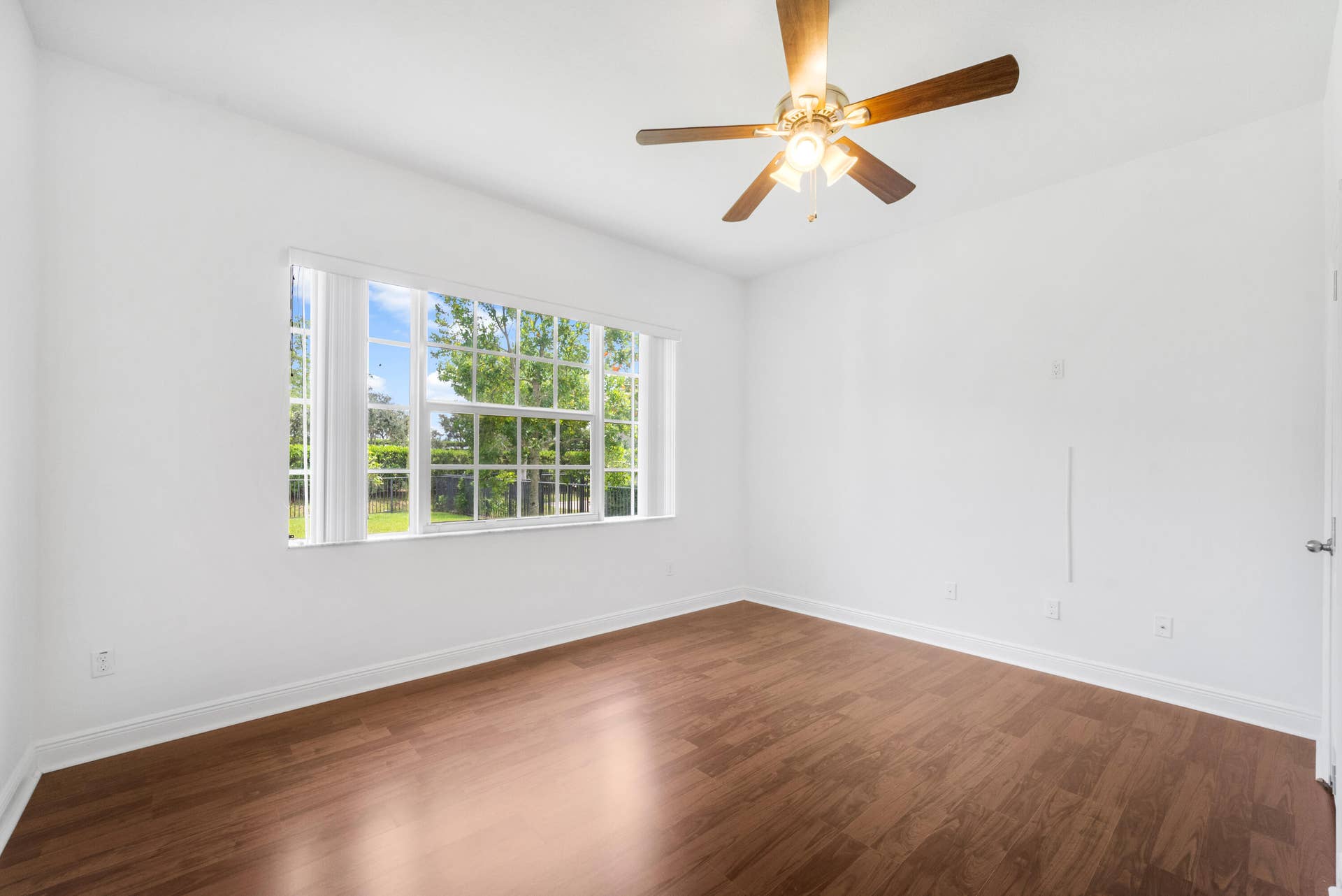 10111 EDGEWATER Court, Parkland, FL 33076 A7_01656