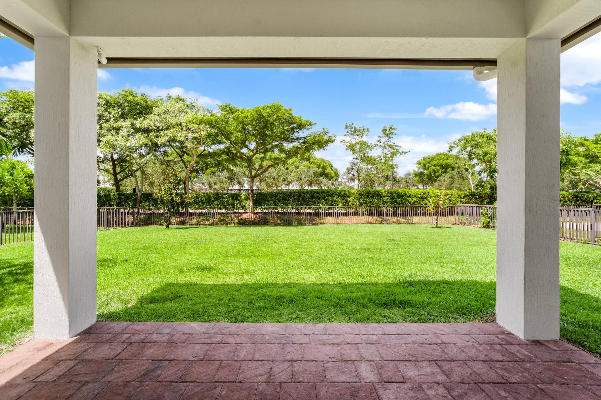10111 EDGEWATER Court, Parkland, FL 33076 A7_01306