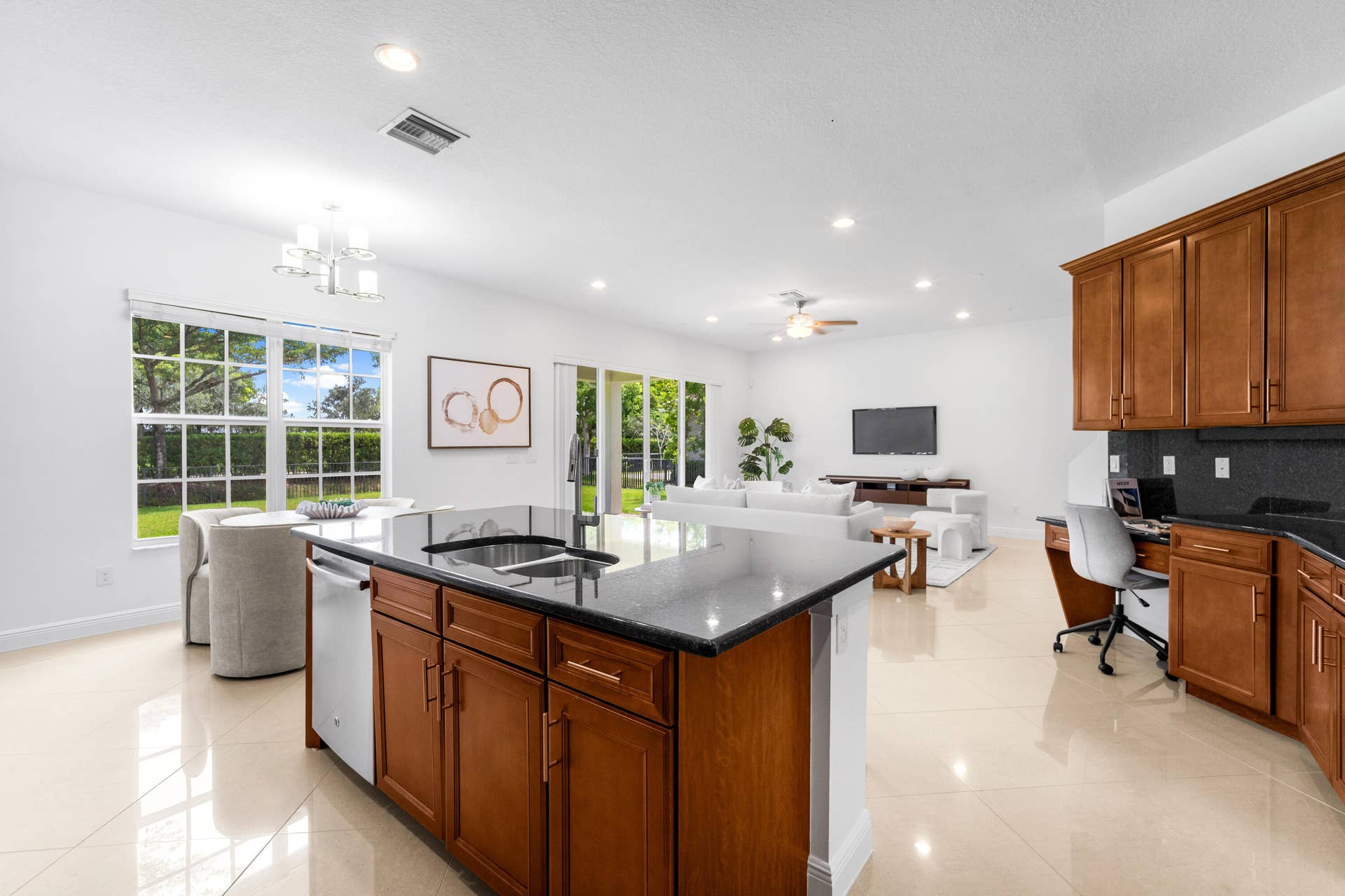 10111 EDGEWATER Court, Parkland, FL 33076 A7_01596