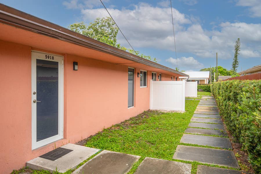 Property photo for 5918 Pierce Street, Hollywood, FL