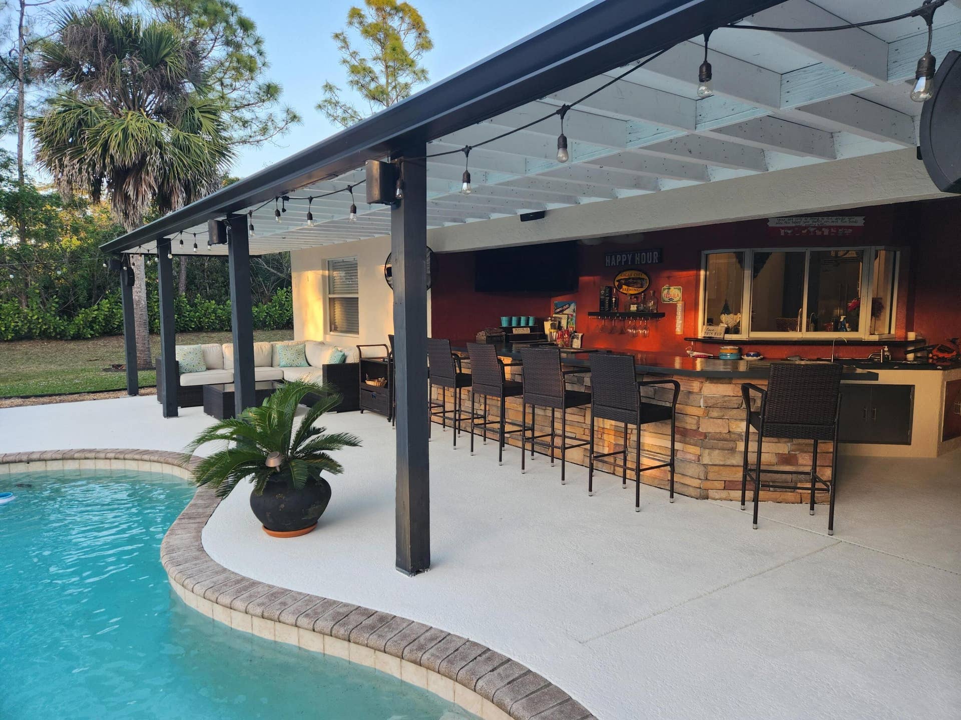 6303 Royal Palm Beach Boulevard, West Palm Beach, FL 33412 Outside2