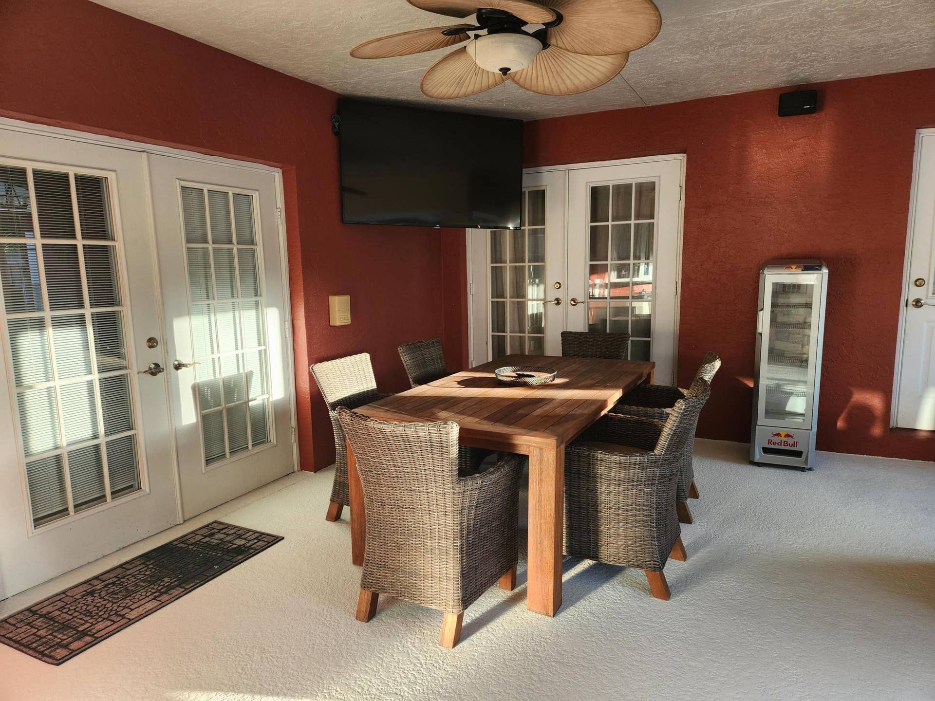 6303 Royal Palm Beach Boulevard, West Palm Beach, FL 33412 Outdoor Dining