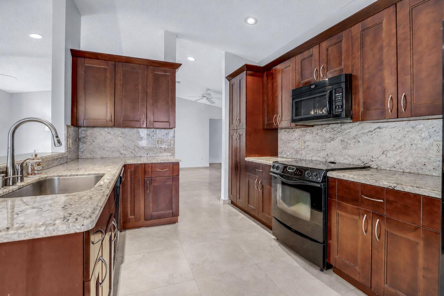 Kitchen 3