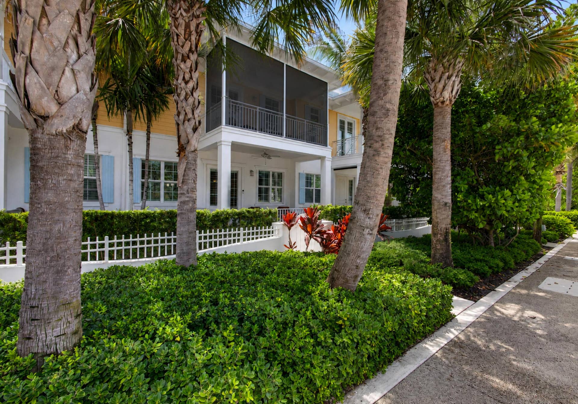 131 INLET WATERS Circle, Jupiter, FL 33477 VIRTUALLY STAGED