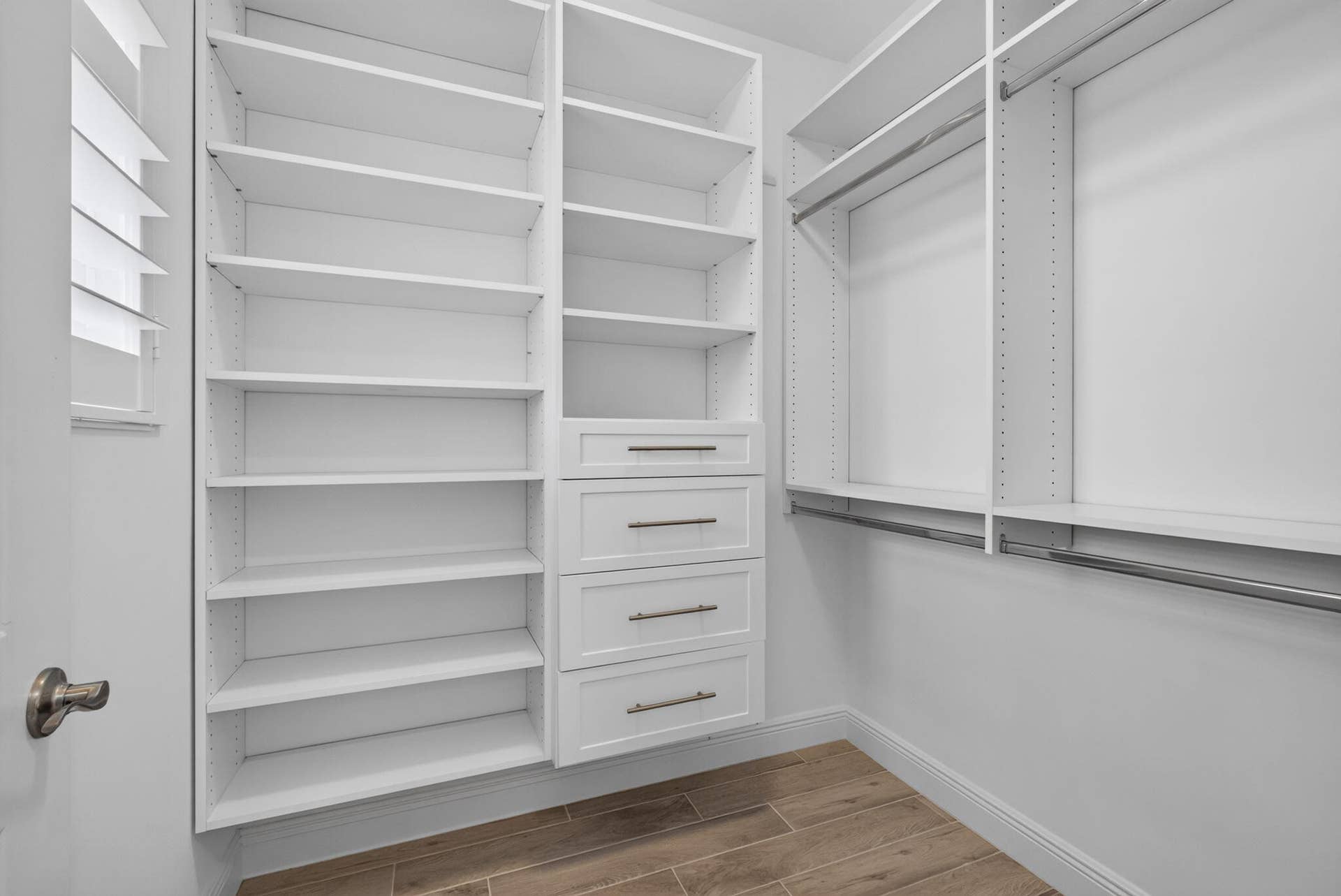 131 INLET WATERS Circle, Jupiter, FL 33477 WALK-IN CUSTOM CLOSET