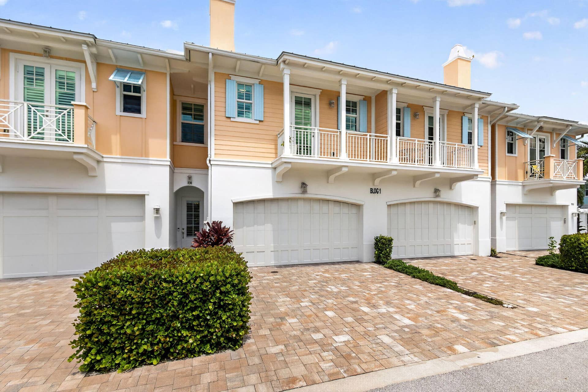 131 INLET WATERS Circle, Jupiter, FL 33477 BRICK PAVER DRIVEWAY