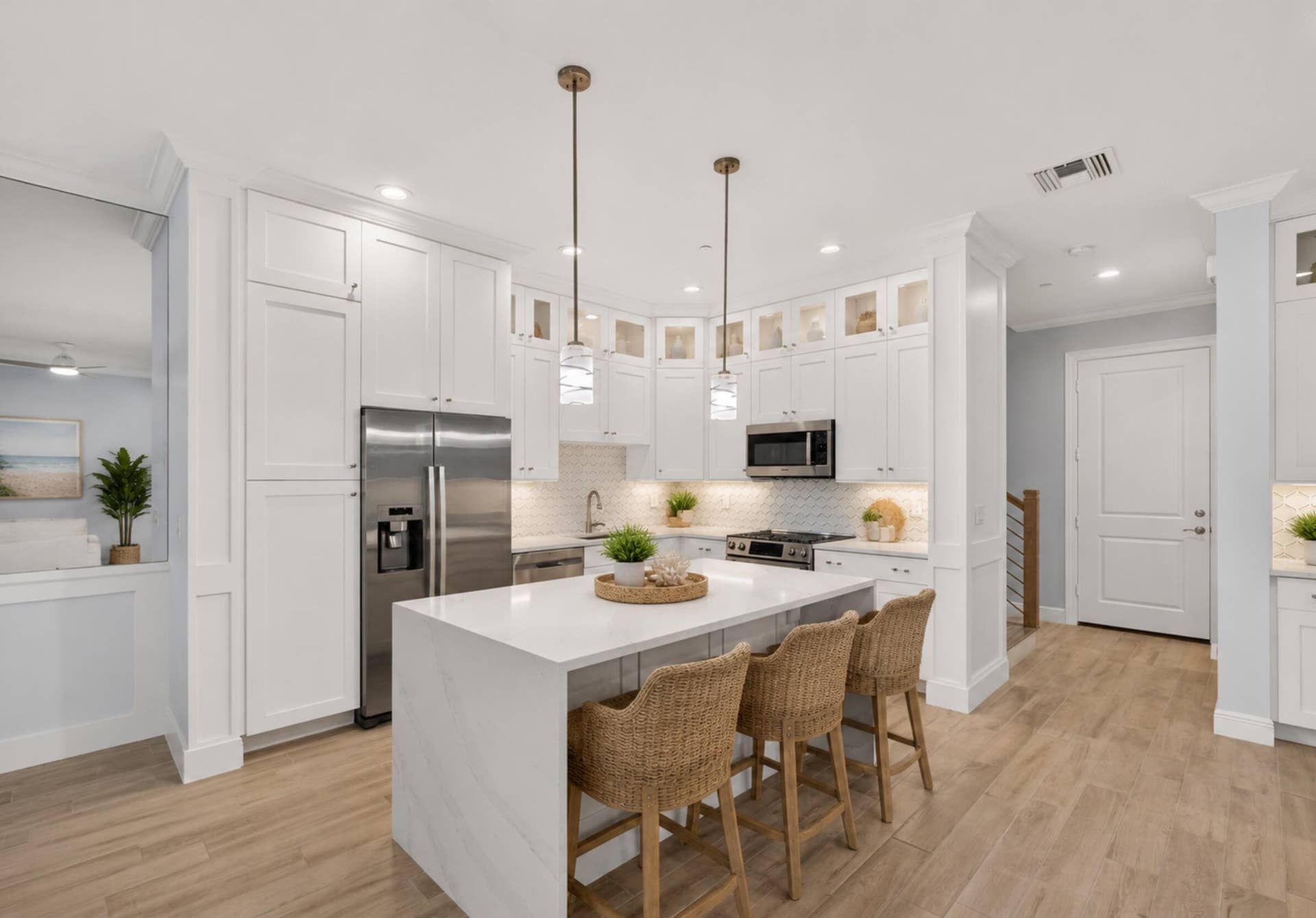 131 INLET WATERS Circle, Jupiter, FL 33477 VIRTUALLY STAGED