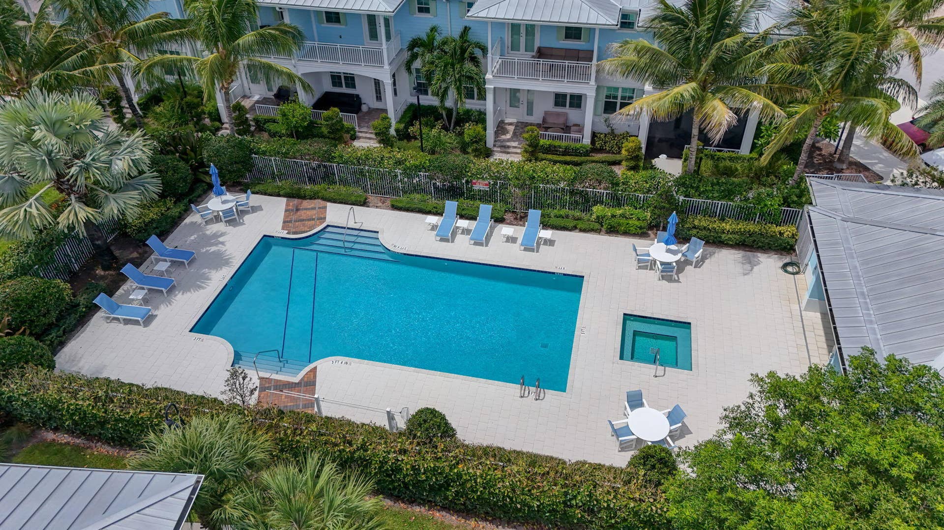 131 INLET WATERS Circle, Jupiter, FL 33477 COMMUNITY POOL