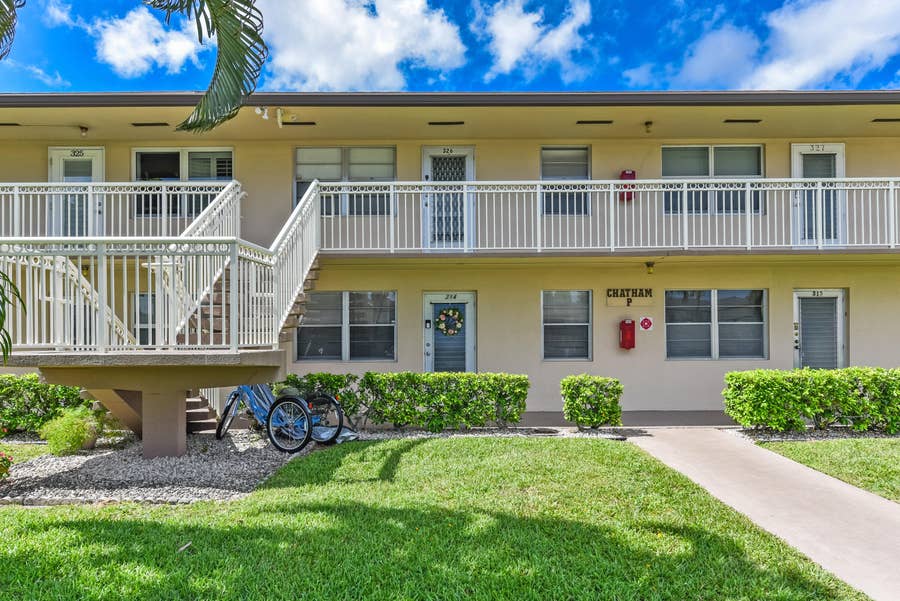 Property photo for 314 CHATHAM P, West Palm Beach, FL