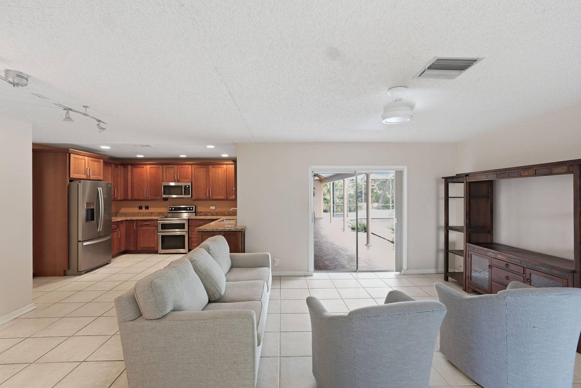 601 NW 71ST Avenue, Plantation, FL 33317 11-web-or-mls-DSC06648