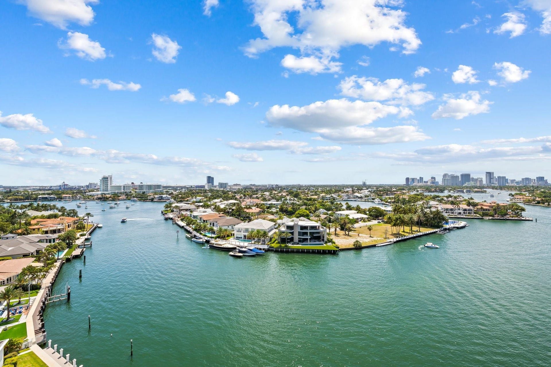 3055 Harbor Drive, #1403, Fort Lauderdale, FL 33316 Expansive waterfront properties with private dockage, surrounded by navigable waterways