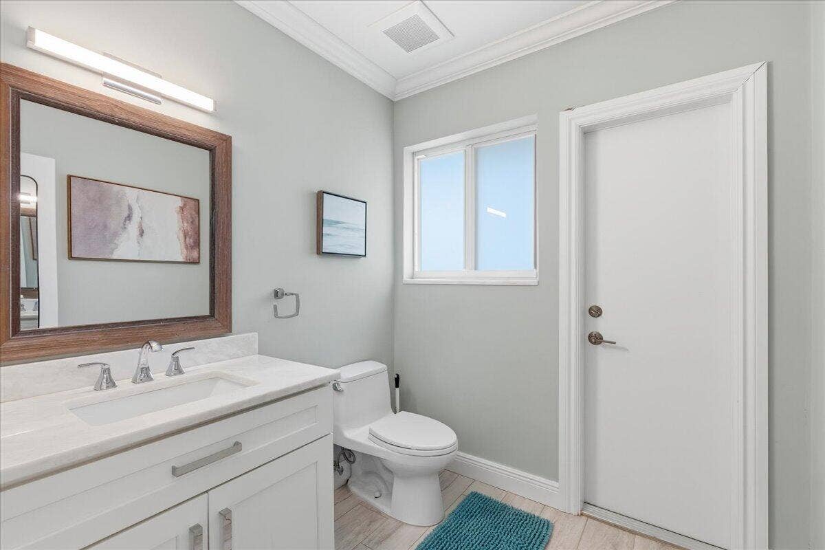 2210 NE 34TH Court, Lighthouse Point, FL 33064 cabana and garage bath