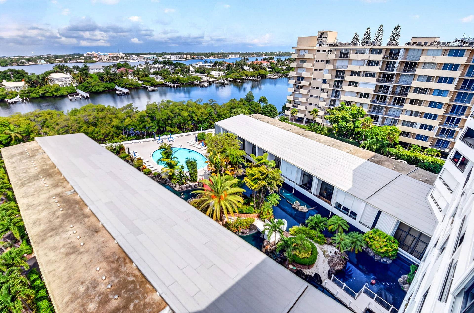 3589 S Ocean Boulevard, #908, South Palm Beach, FL 33480 30-web-or-mls-DSC_9106