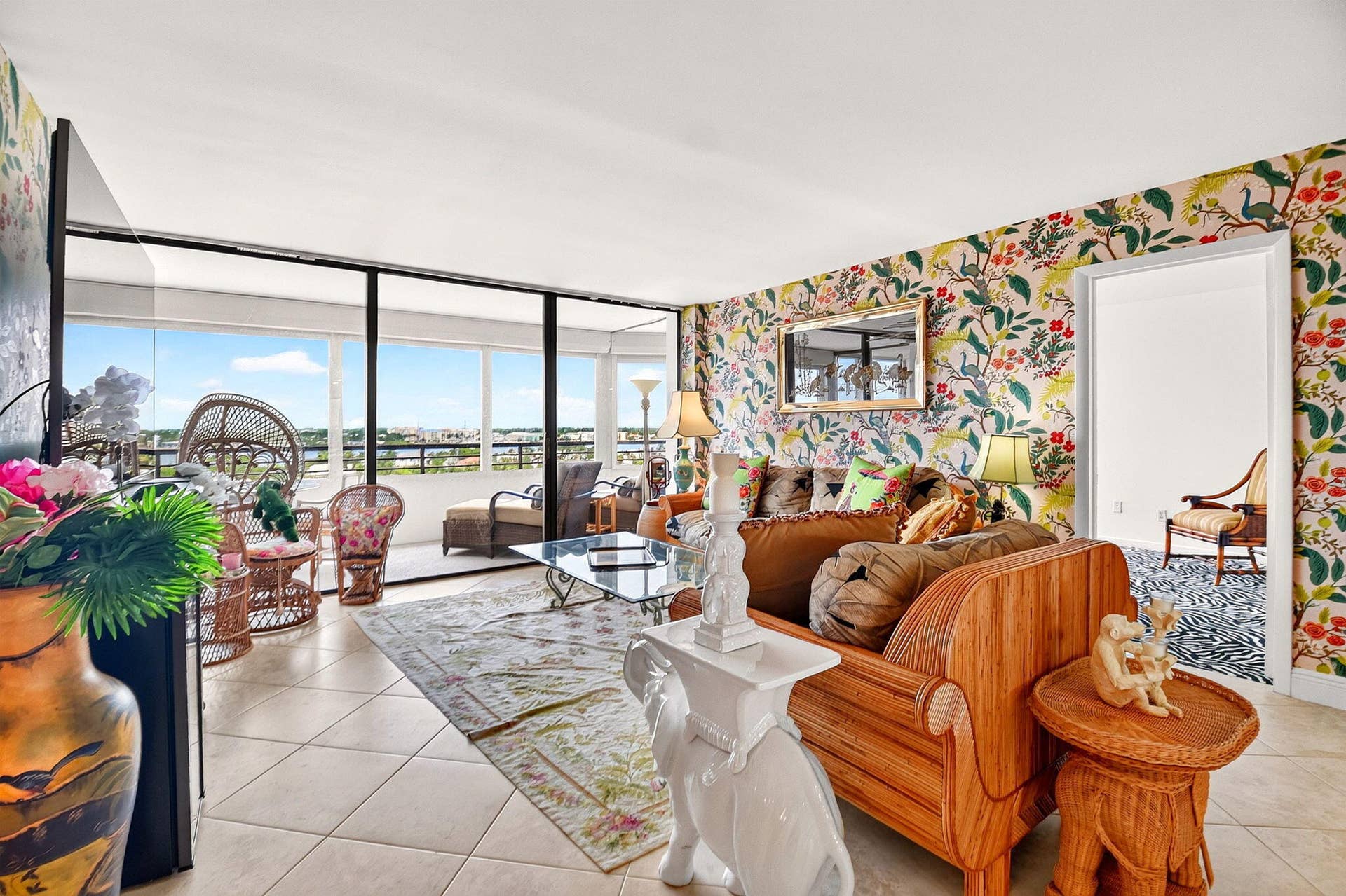 3589 S Ocean Boulevard, #908, South Palm Beach, FL 33480 5-web-or-mls-DSC_8963