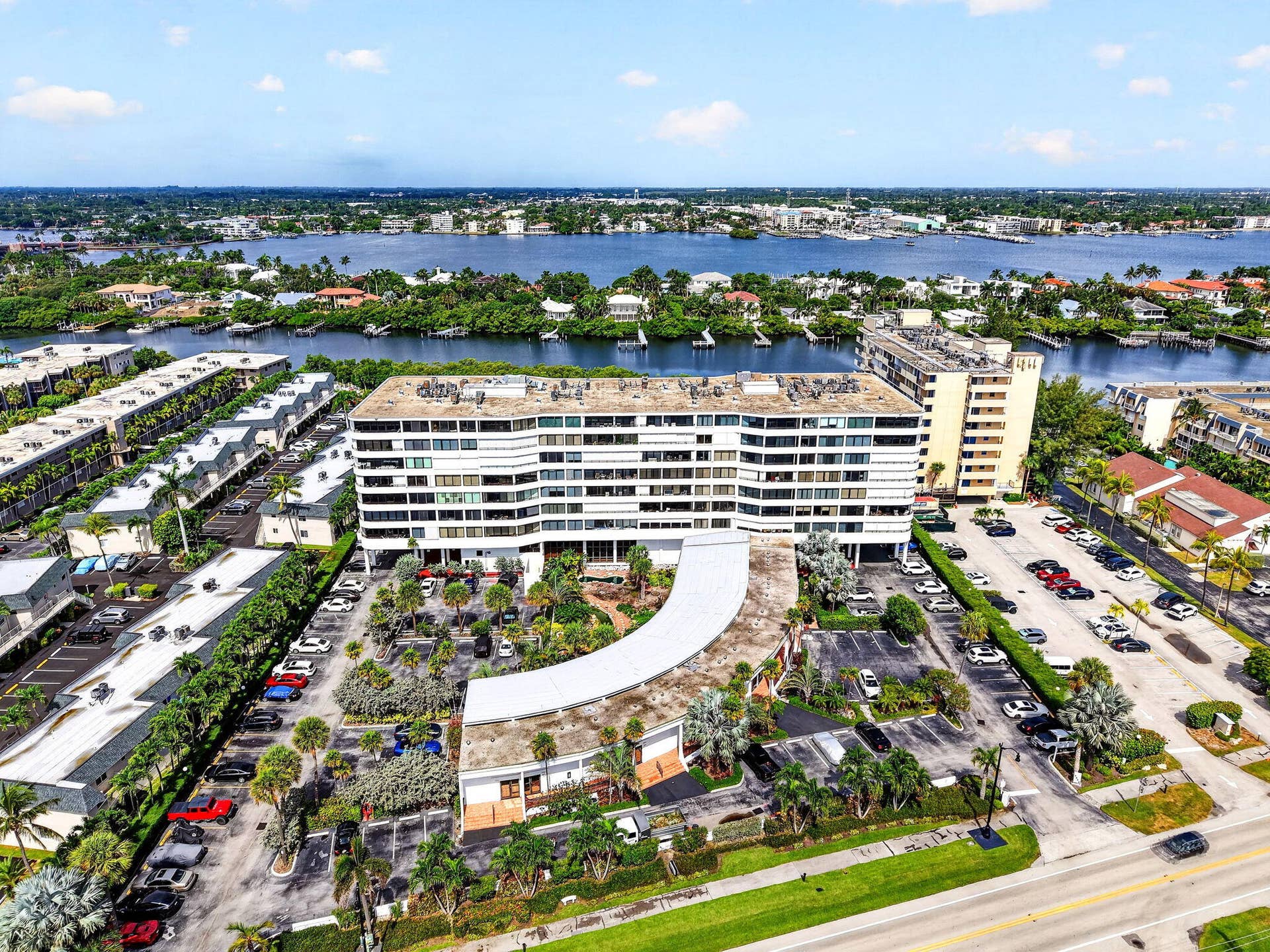 3589 S Ocean Boulevard, #908, South Palm Beach, FL 33480 36-web-or-mls-DJI_20260724104311_0162_D
