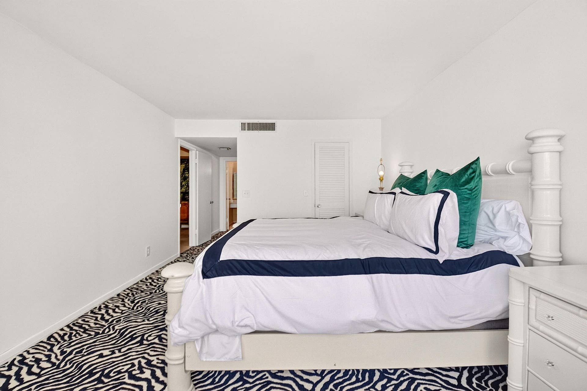 3589 S Ocean Boulevard, #908, South Palm Beach, FL 33480 18-web-or-mls-DSC_9033