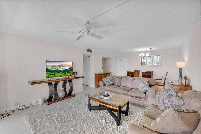 1200 HIBISCUS Avenue, #1406, Pompano Beach, FL 33062 djyOA-lA