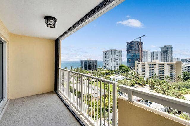1200 HIBISCUS Avenue, #1406, Pompano Beach, FL 33062 TXqsOz1w