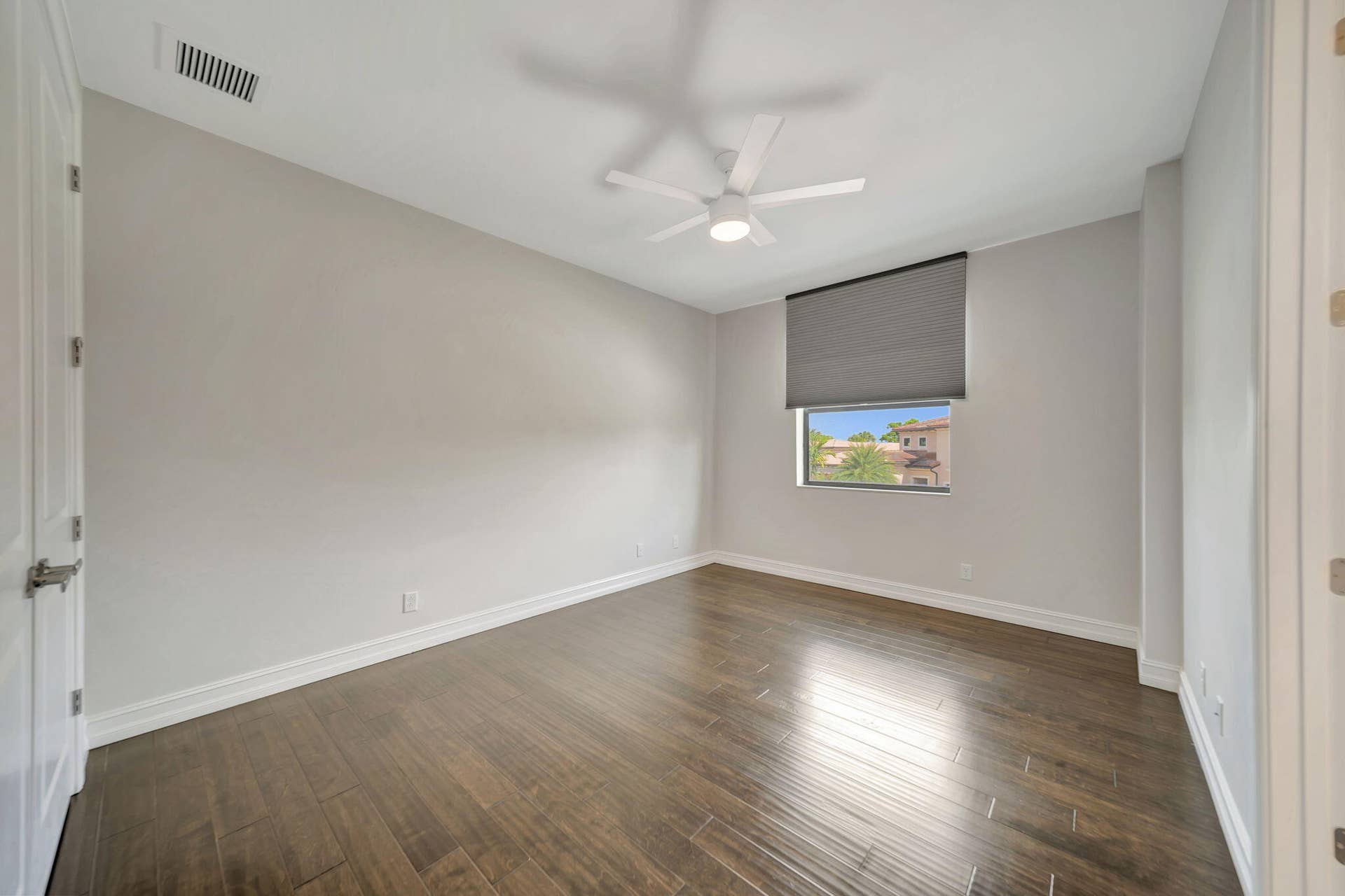 Upstairs Bedroom #3