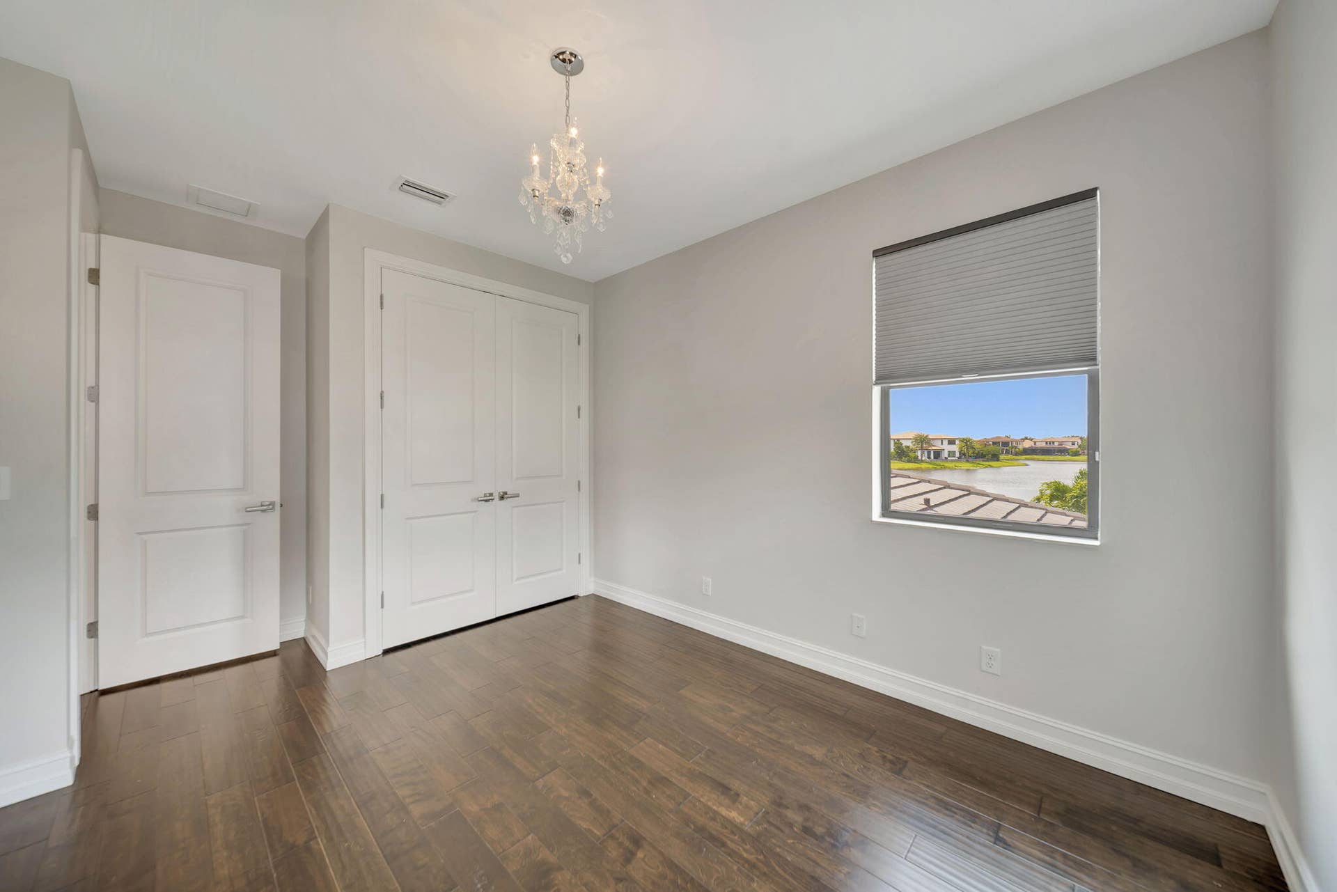 Upstairs Bedroom #4