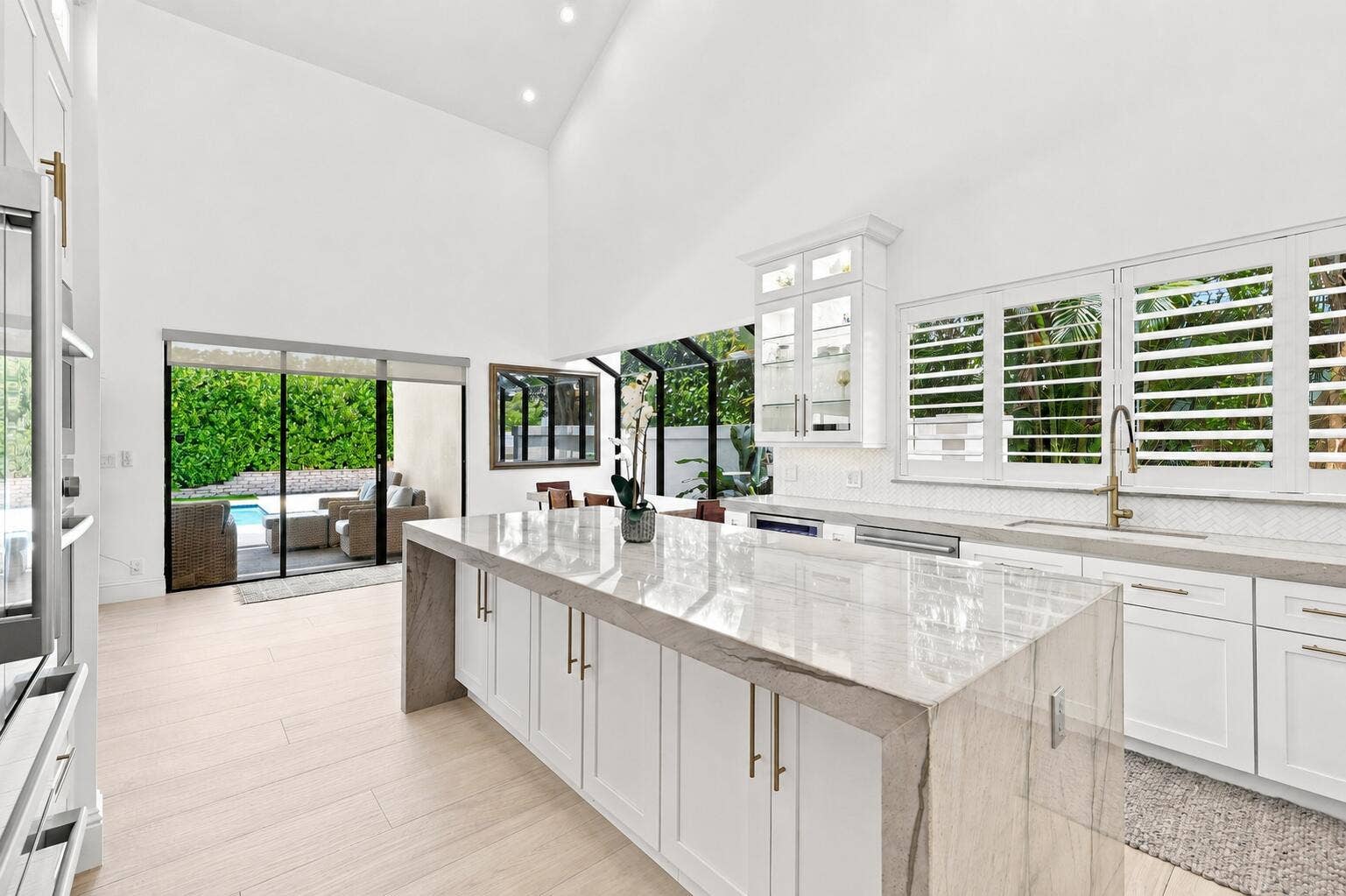 7082 Siena Court, Boca Raton, FL 33433 kitchen