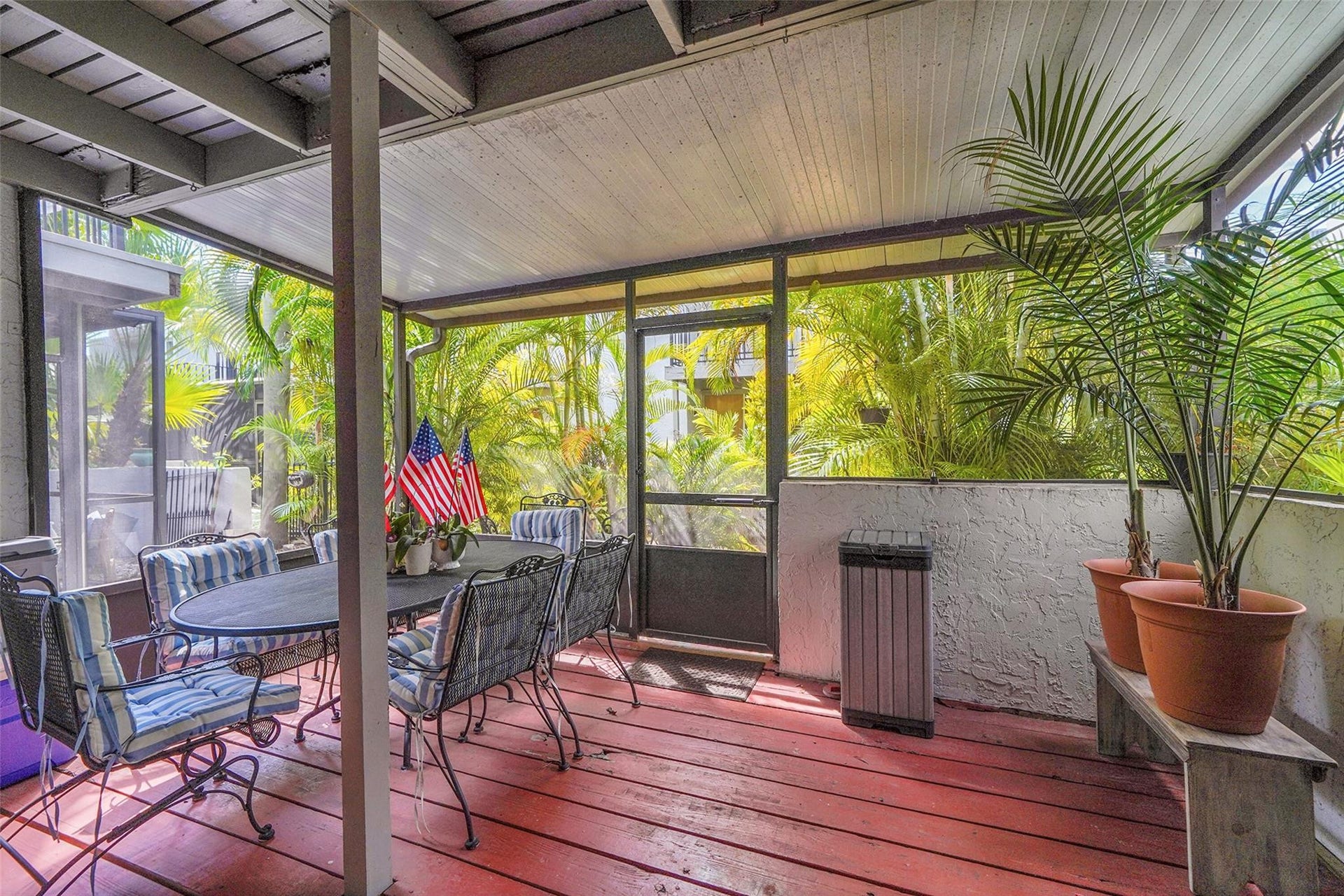 670 Kensington Place, #5B, Wilton Manors, FL 33305 Screened patios provides that desired indoor outdoor living