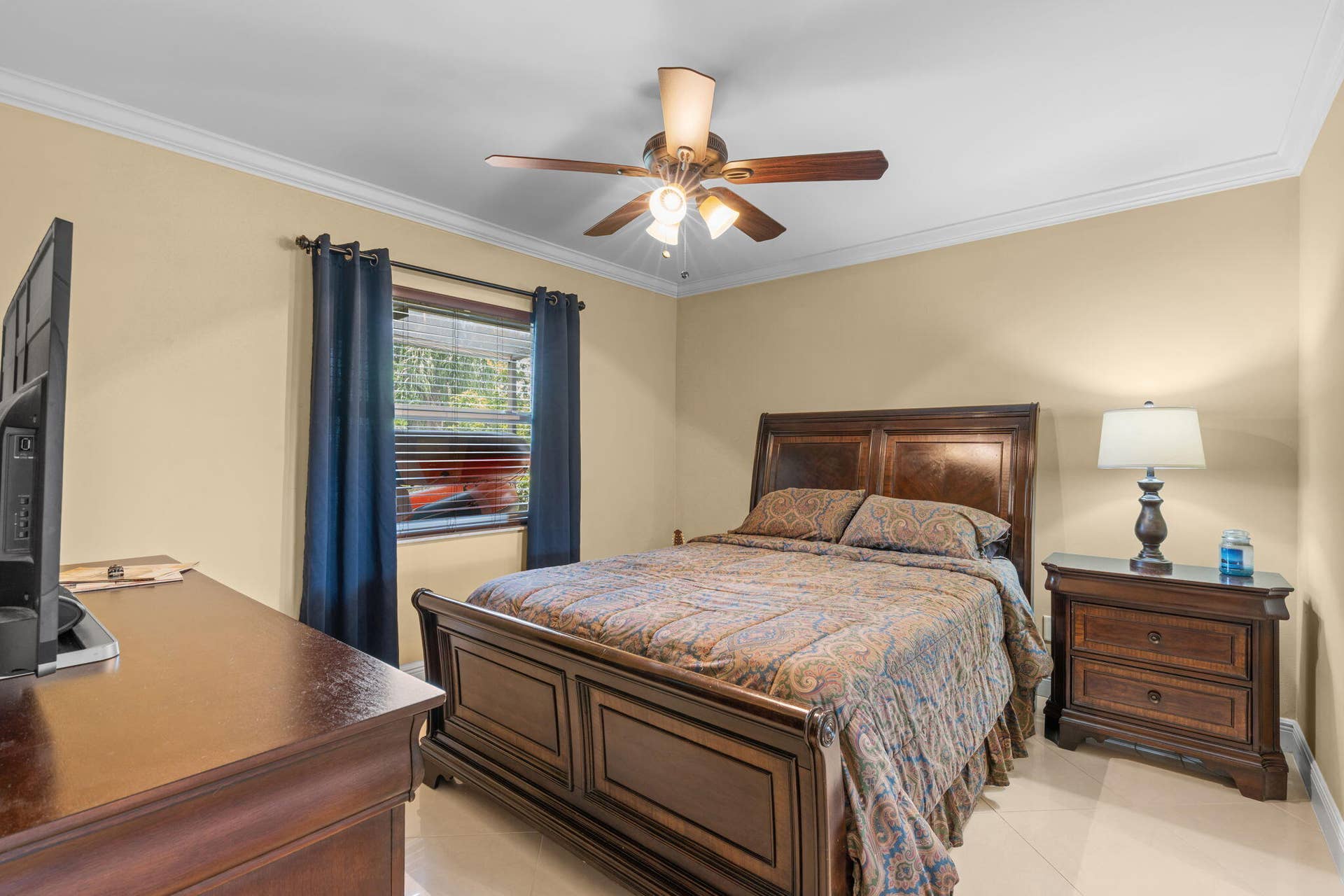 8663 NW 50TH Drive, Coral Springs, FL 33067 7-web-or-mls-8663 NW 50th Dr Coral Sprin