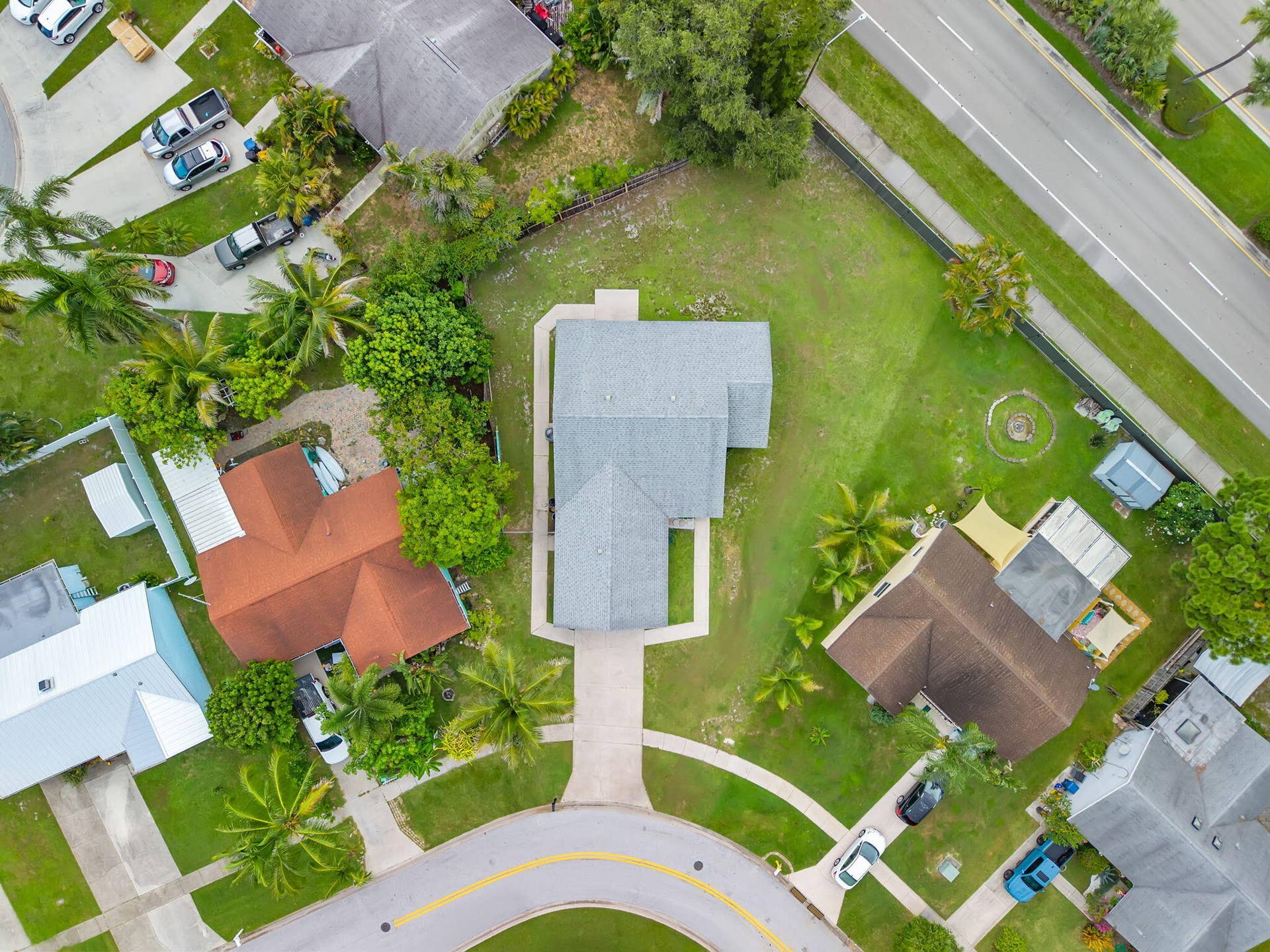 119 Lakeside Circle, Jupiter, FL 33458 2-web-or-mls-DJI_20260729021036_0045_D