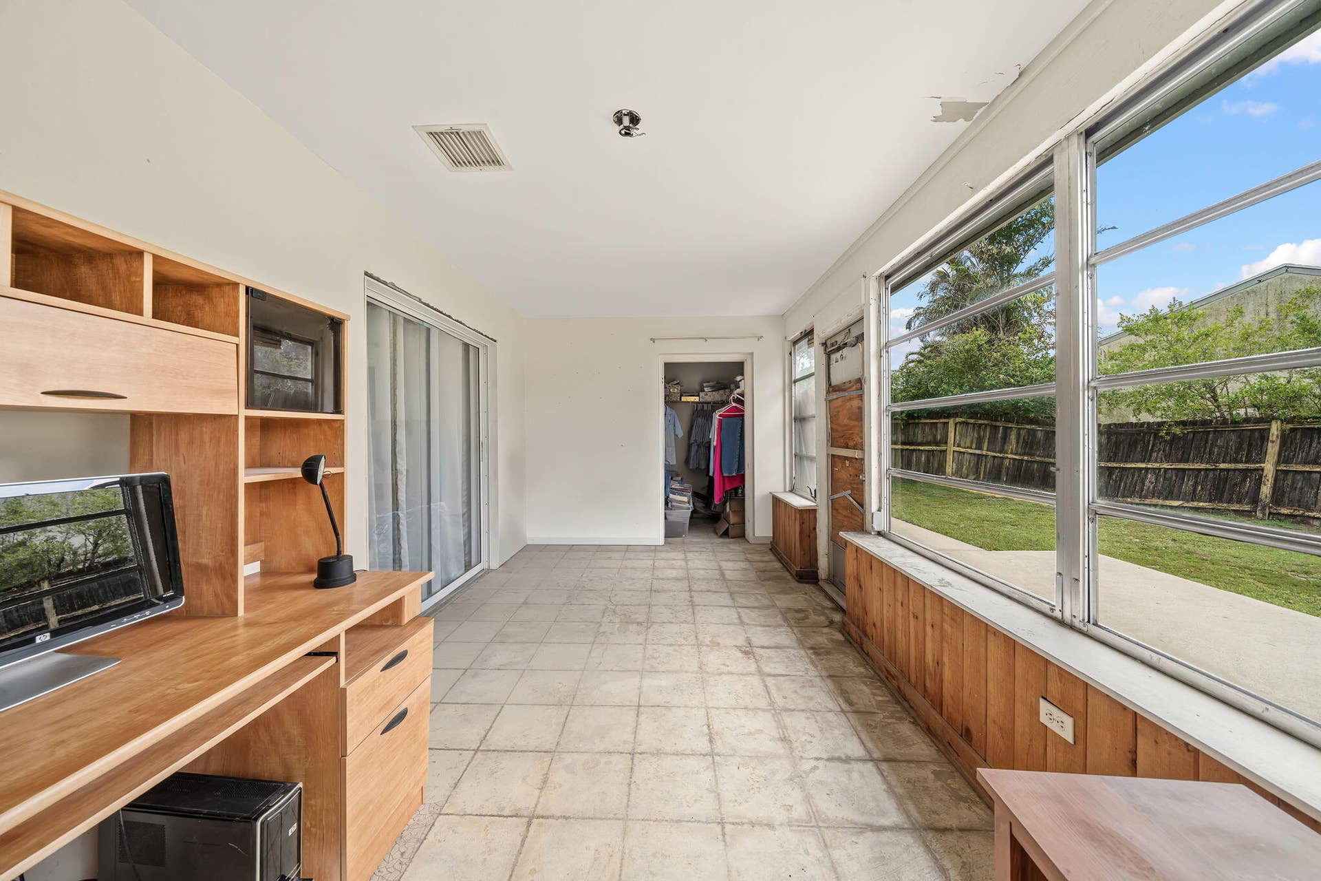 119 Lakeside Circle, Jupiter, FL 33458 20-web-or-mls-DSC00126