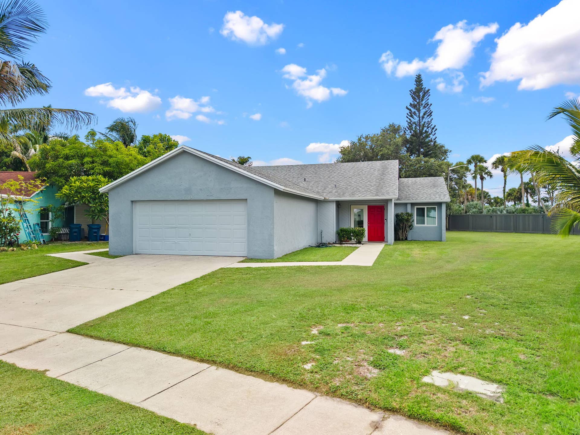 119 Lakeside Circle, Jupiter, FL 33458 5-web-or-mls-DJI_20260729021144_0060_D
