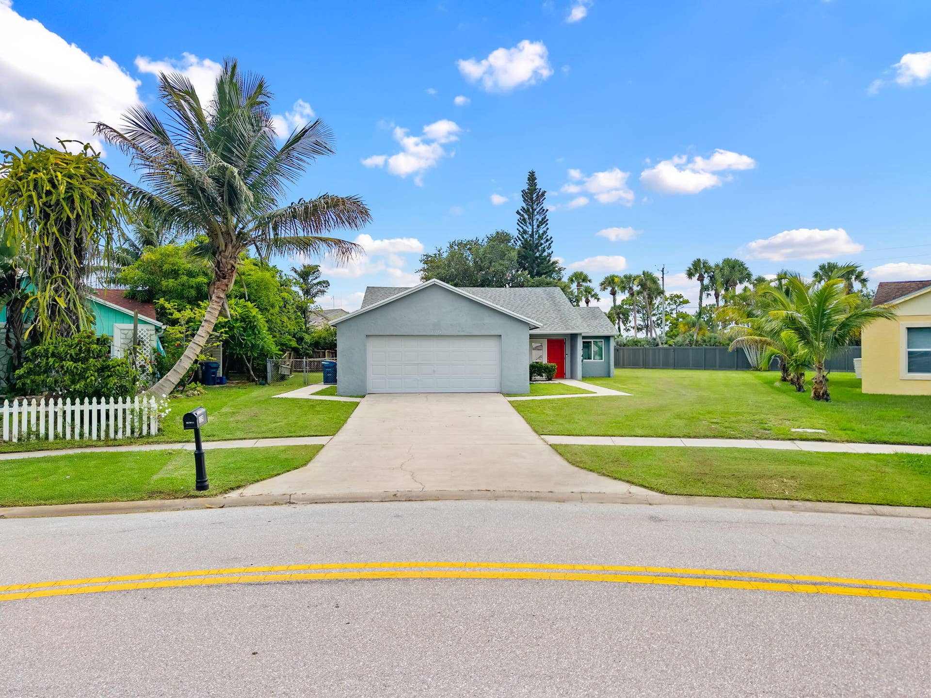 119 Lakeside Circle, Jupiter, FL 33458 1-web-or-mls-DJI_20260729021008_0040_D