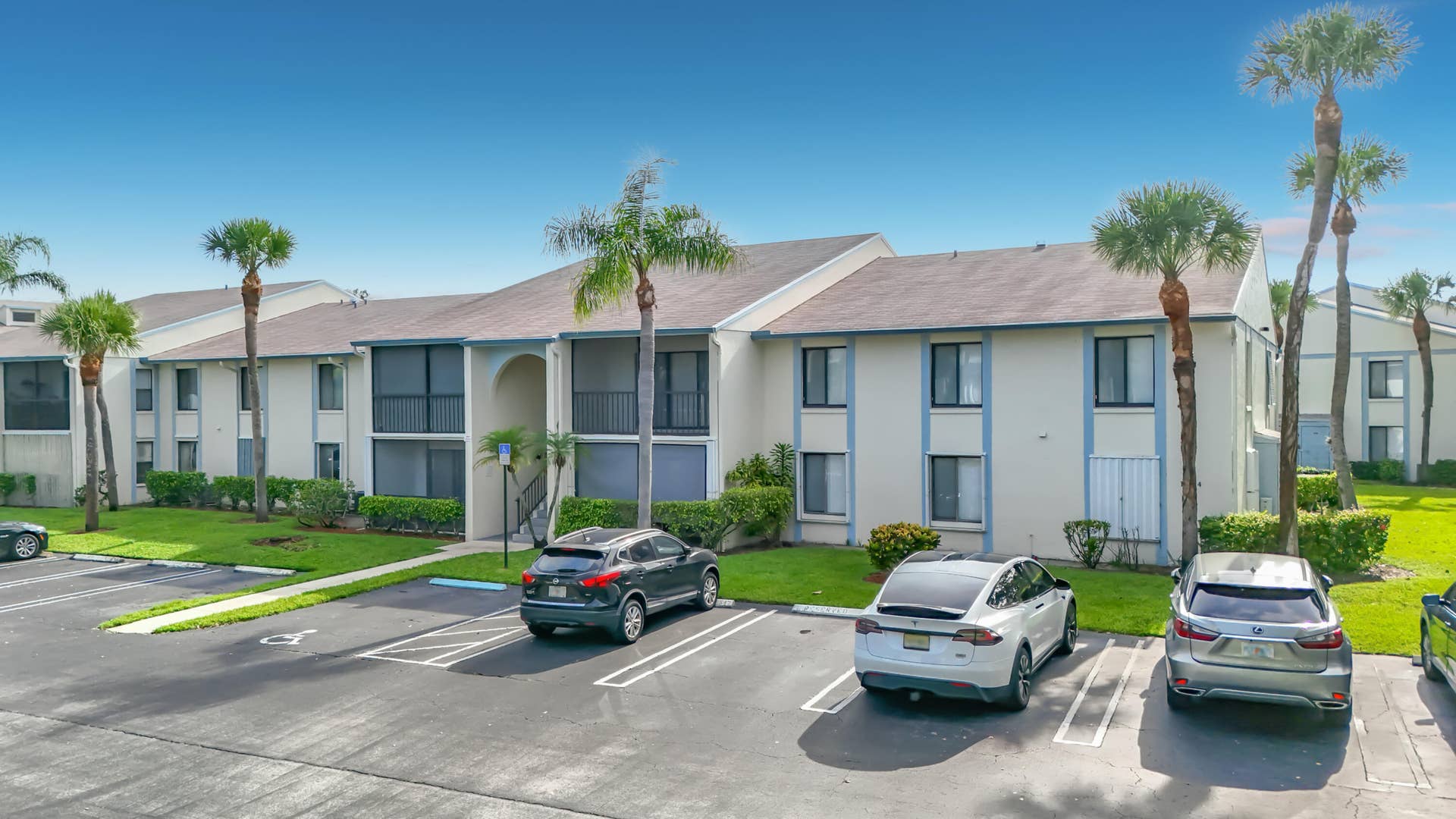 1104 Green Pine Boulevard #E1-7