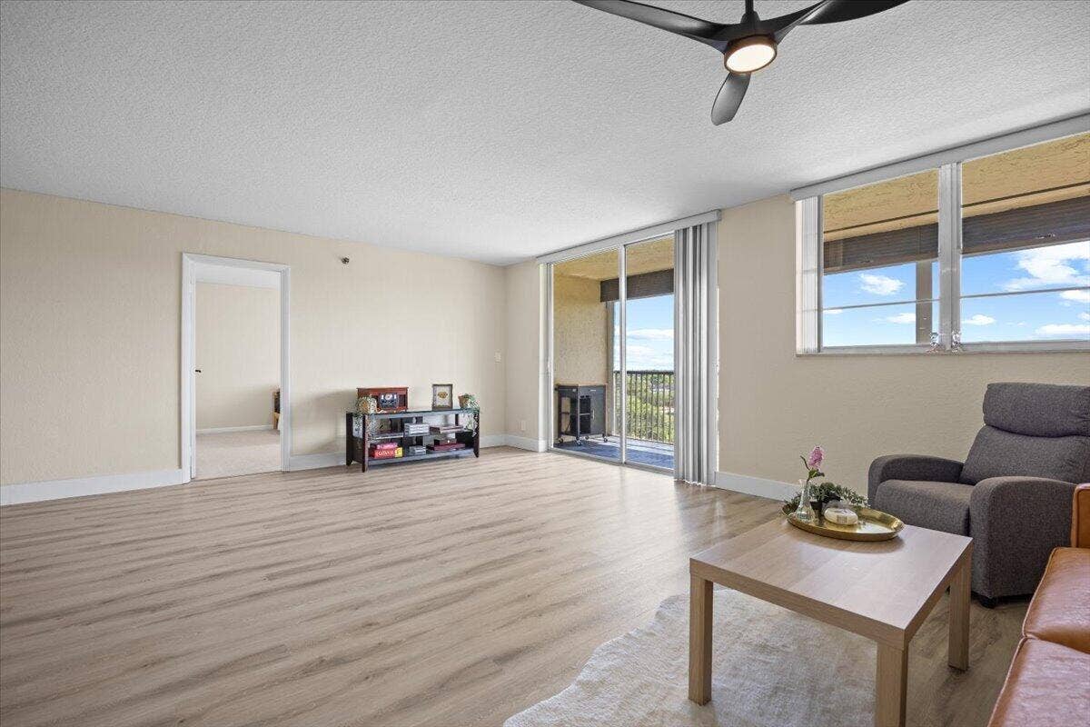 3100 W Rolling Hills Circle, #707, Davie, FL 33328 5