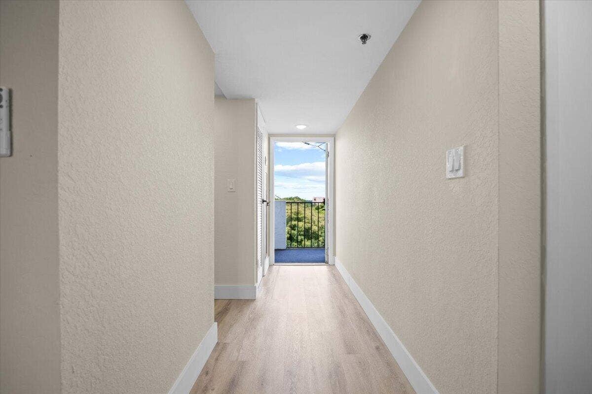 3100 W Rolling Hills Circle, #707, Davie, FL 33328 3