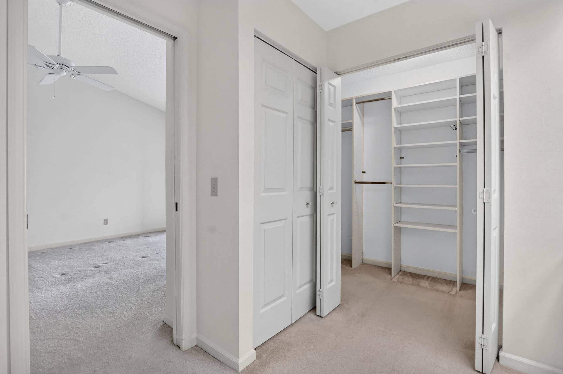 LARGE CLOSET